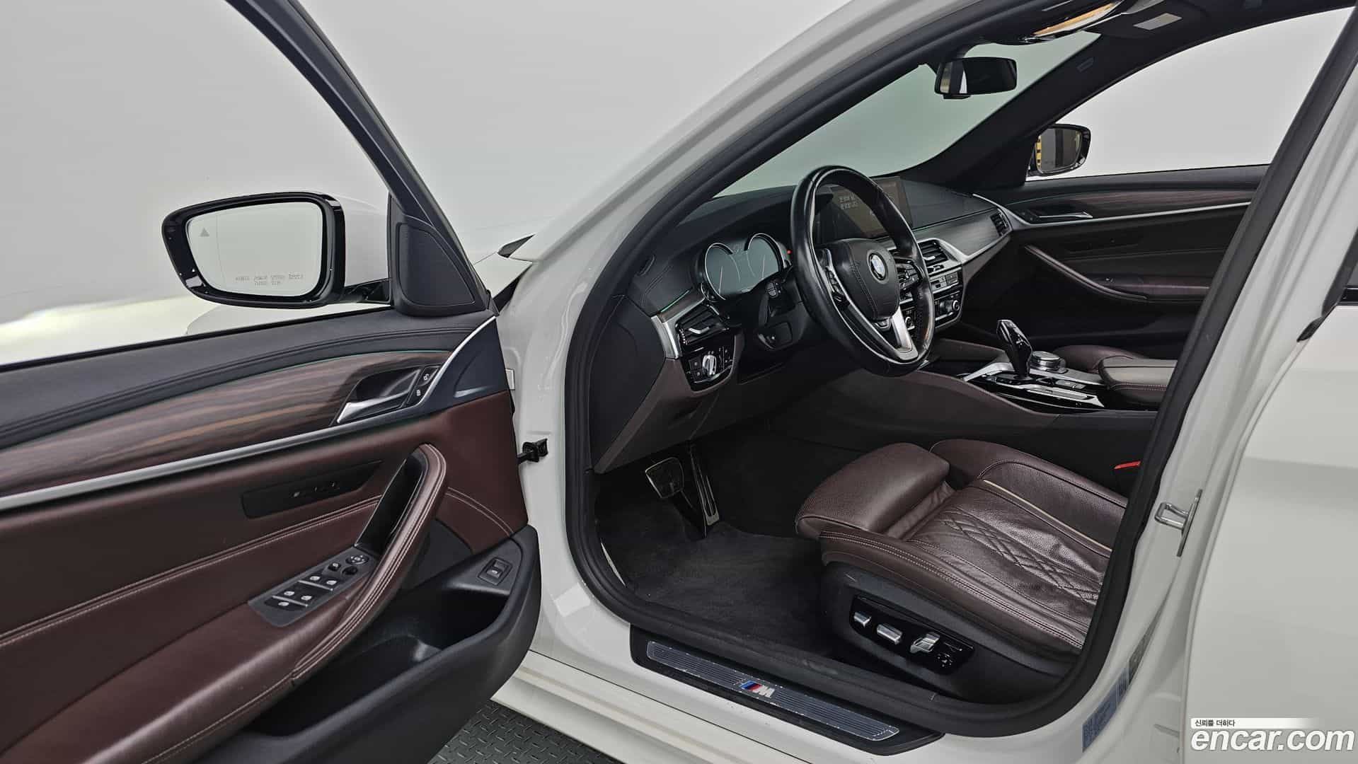 5-Series BMW 2017.4-INNER-010