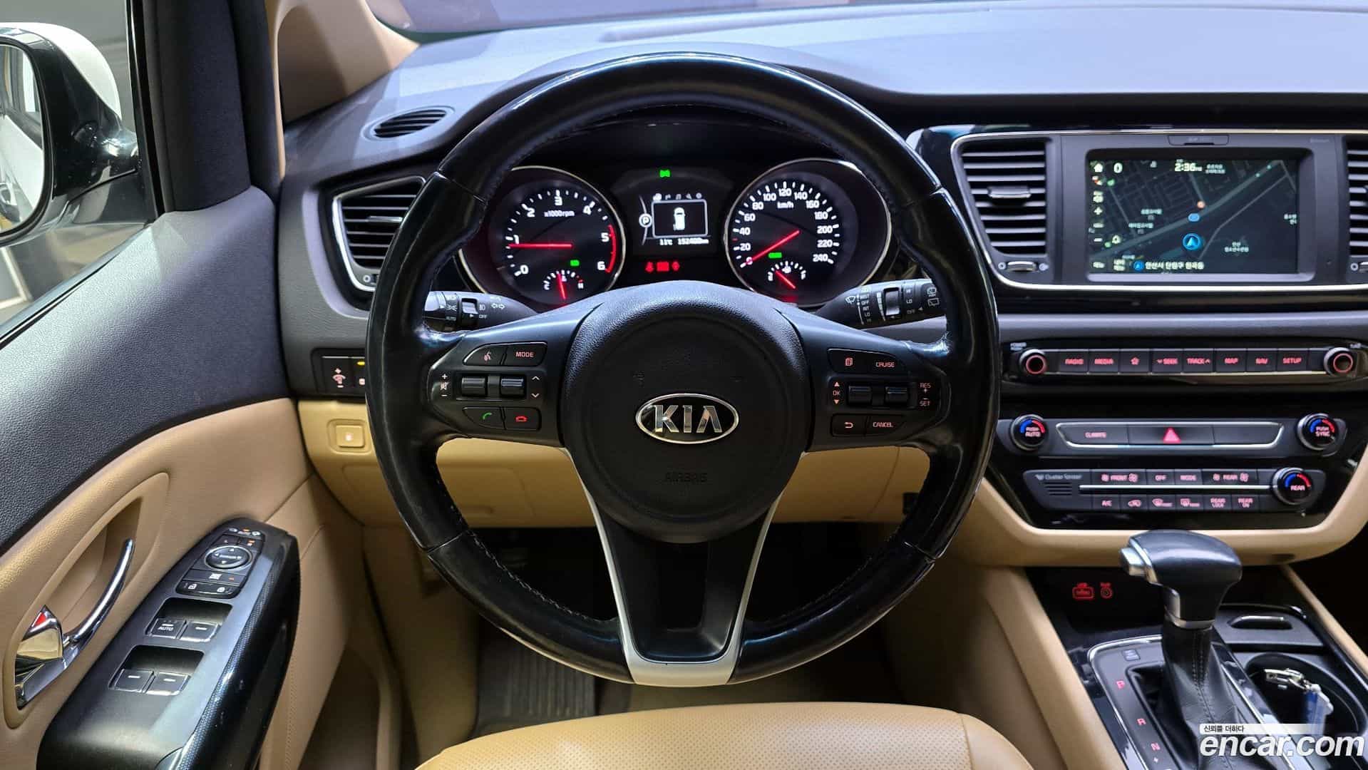 Canival Kia 2017.8-OPTION-017