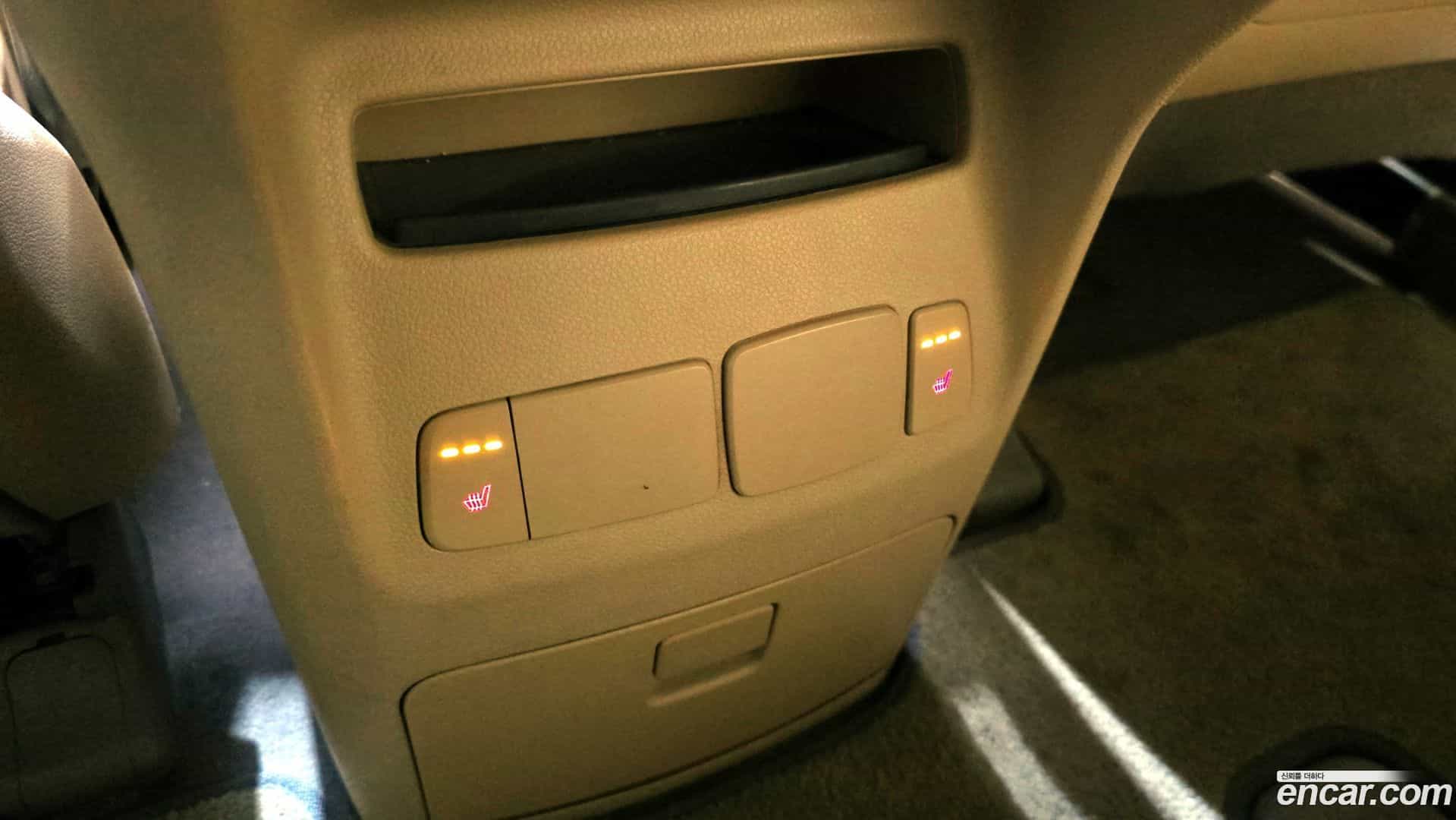 Canival Kia 2017.8-OPTION-023