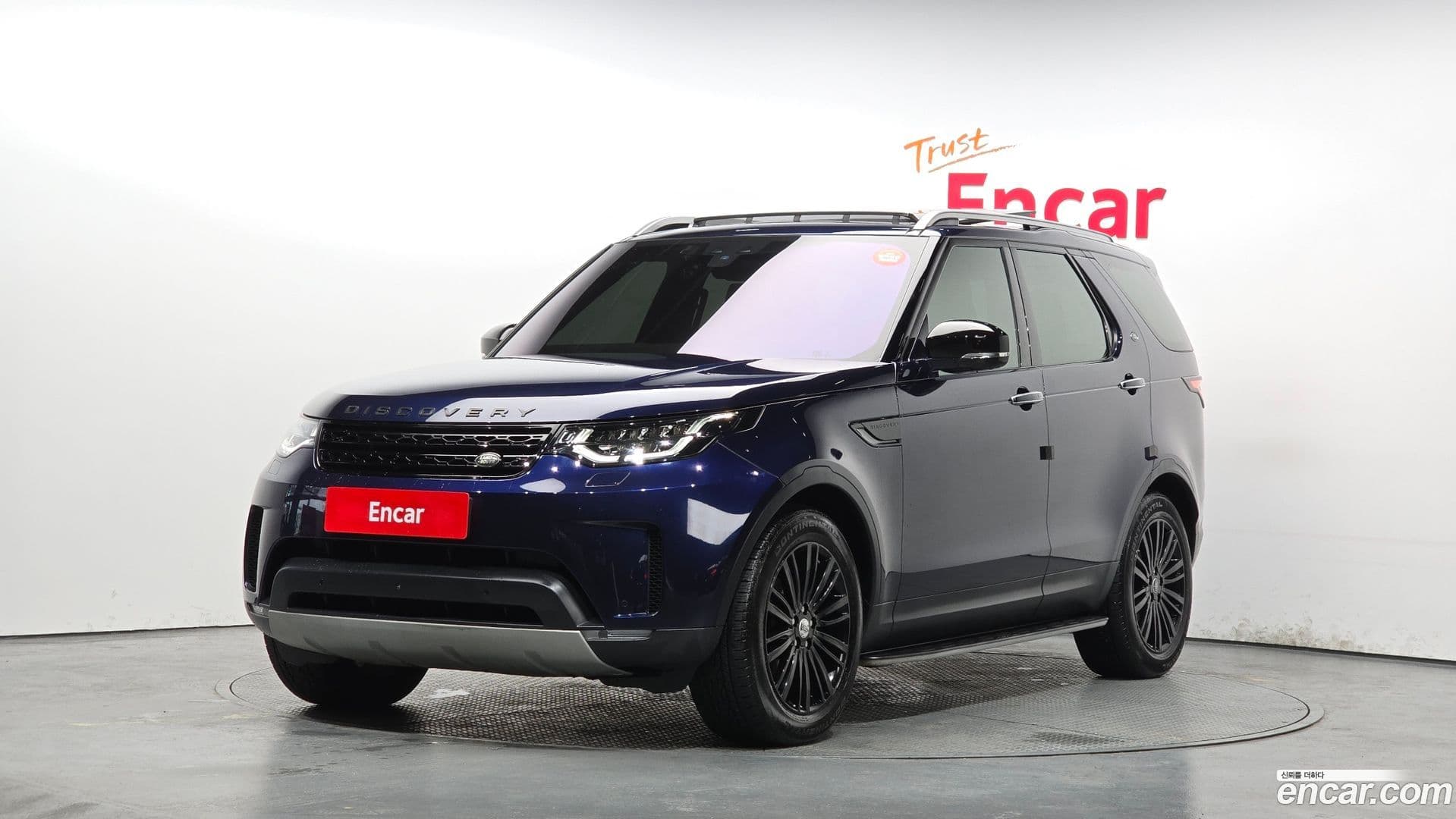 Main__Slider__Photo:Discovery Land Rover 2018.8-0