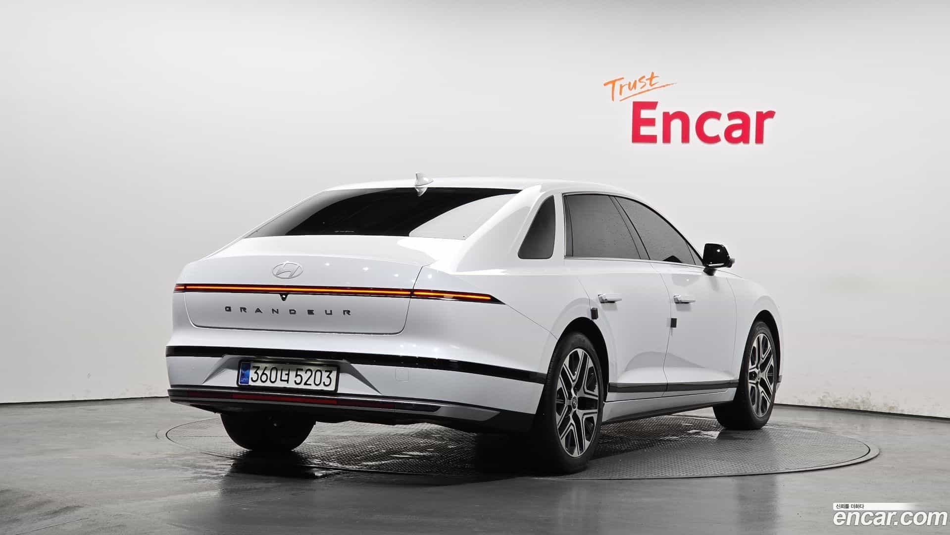 Grandeur Hyundai 2024.1-OUTER-002
