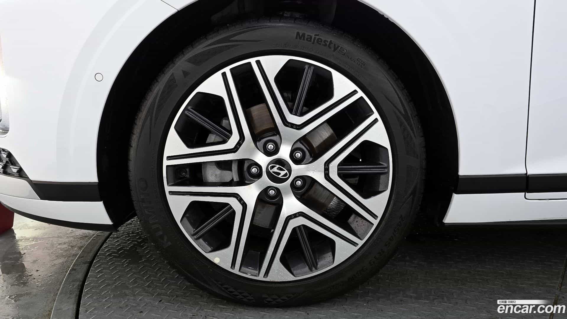 Grandeur Hyundai 2024.1-OUTER-005