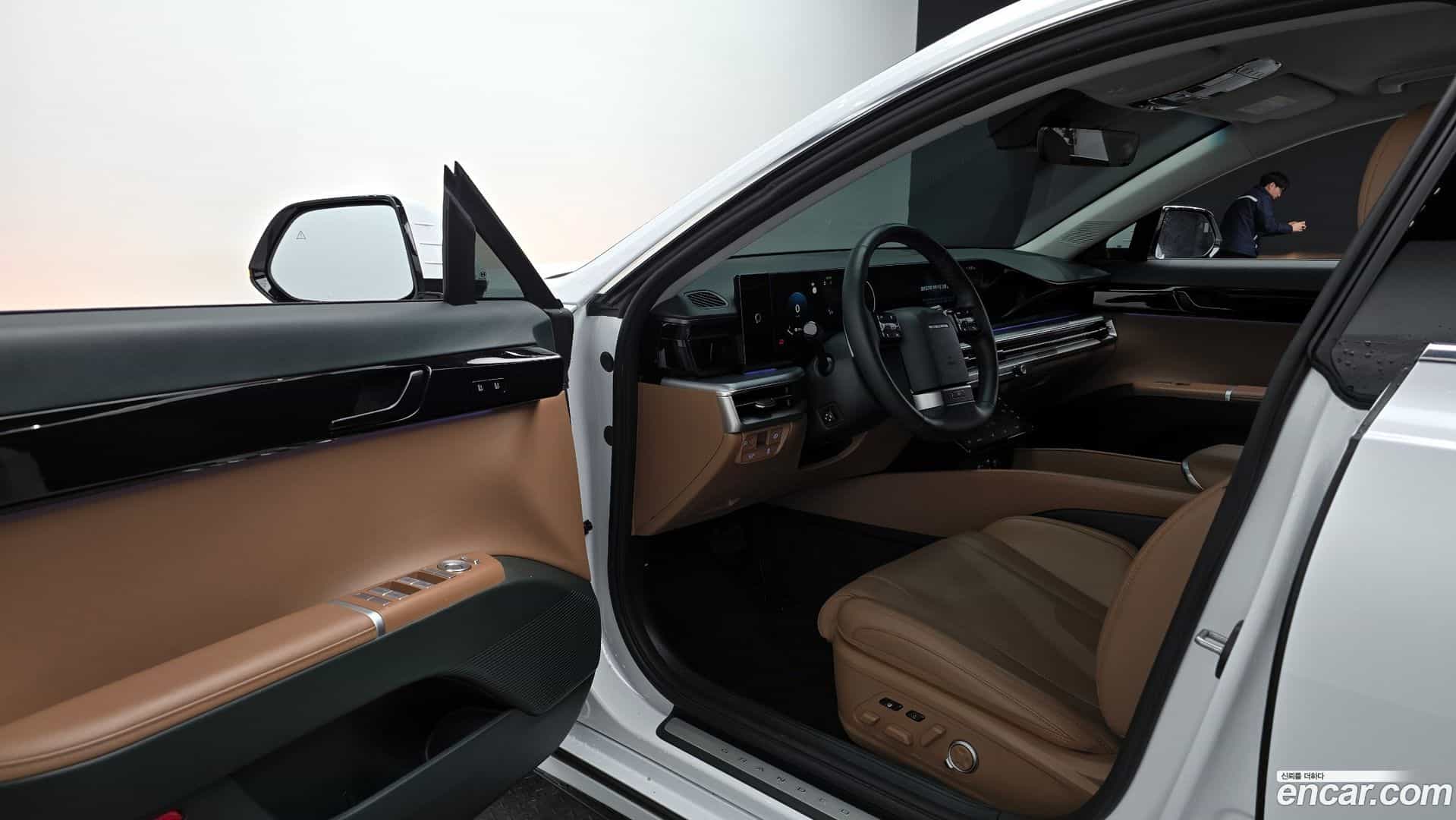 Grandeur Hyundai 2024.1-OPTION-015
