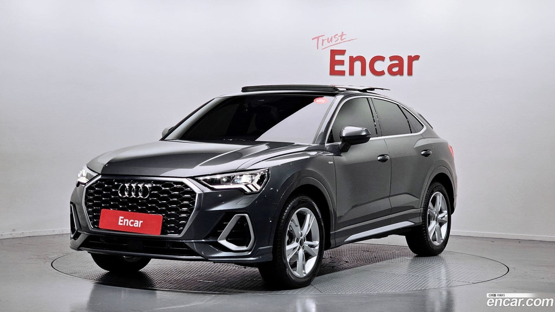 Main__Slider__Photo:Q3 Audi 2022.7-0