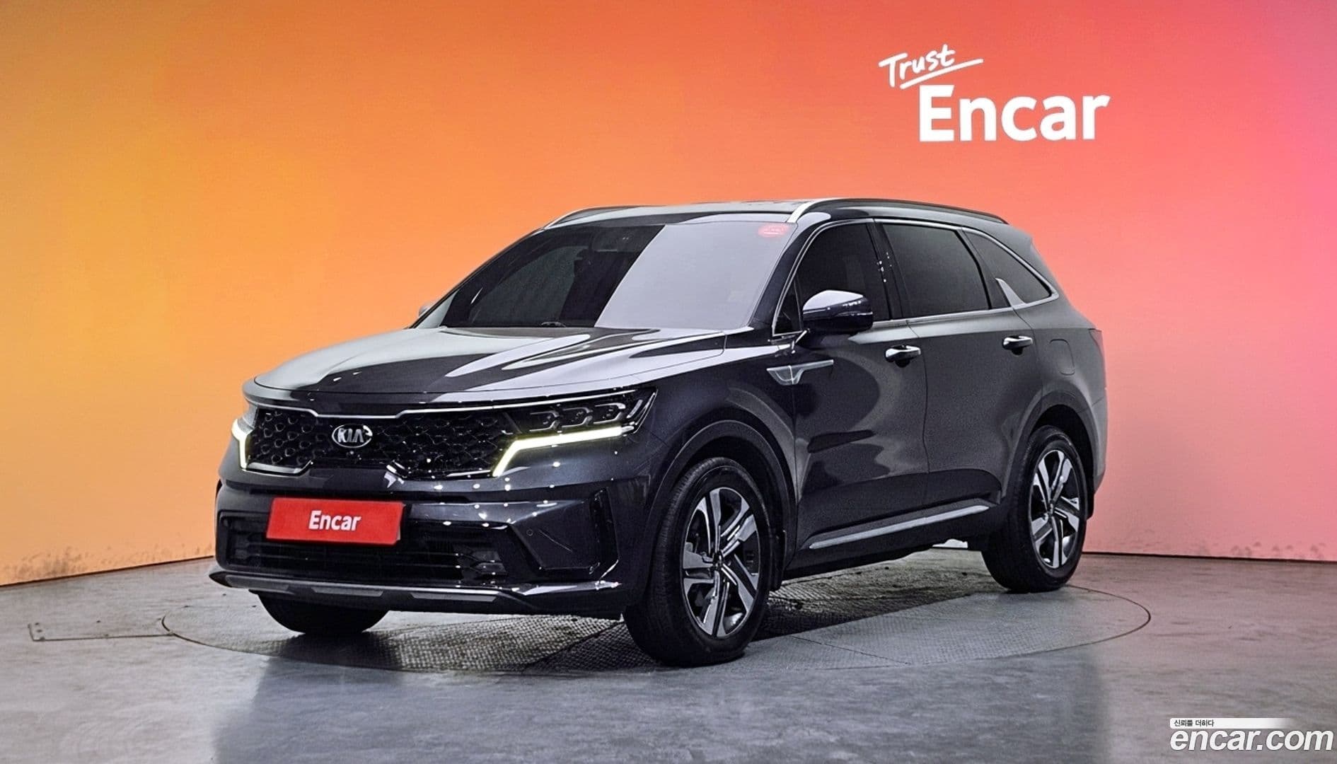 Main__Slider__Photo:Sorento Kia 2020.4-0
