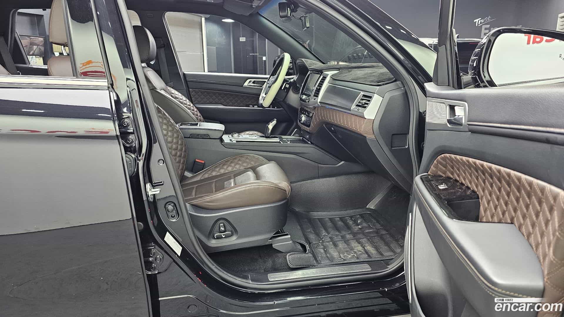 Rexton KG Mobility 2021.9-OPTION-015