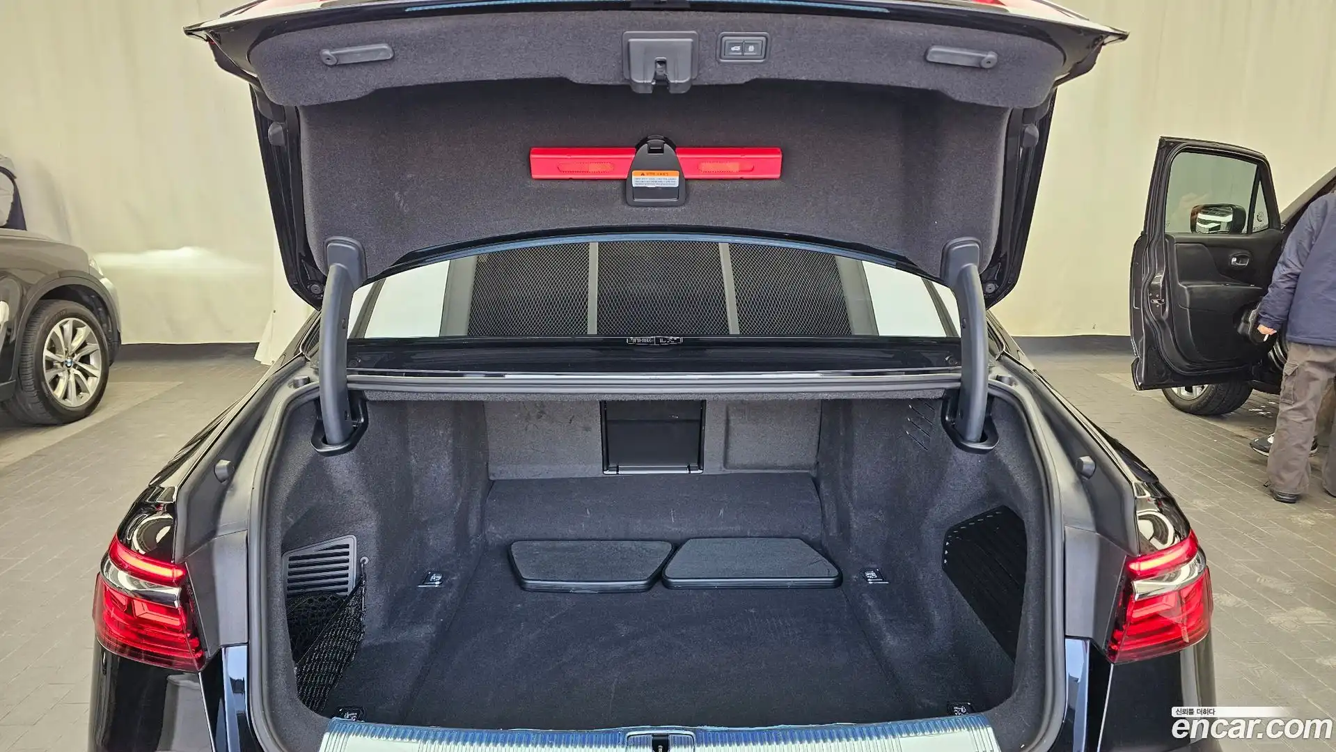 A8 Audi 2021.11-OPTION-024
