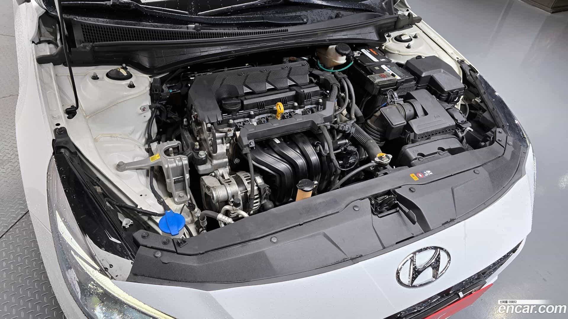 AVANTE Hyundai 2020.5-OUTER-006