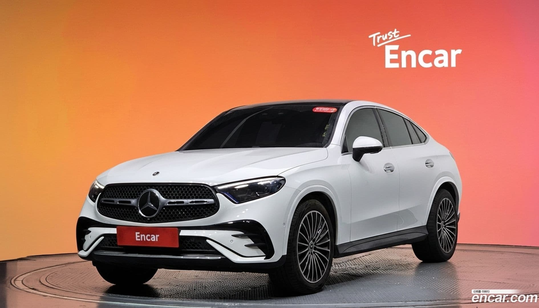 Main__Slider__Photo:GLC-Class Mercedes-Benz 2025.9-0
