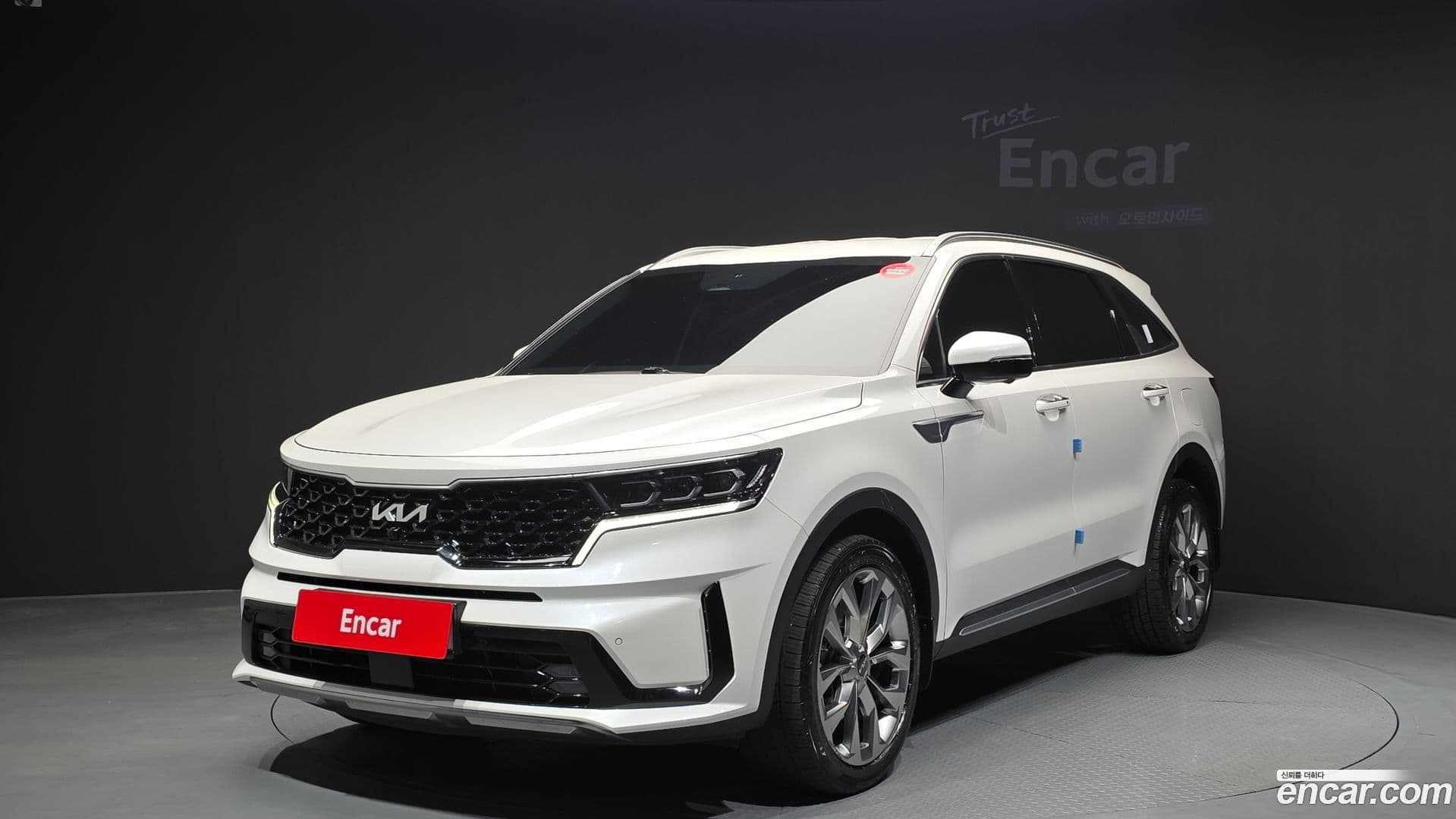 Main__Slider__Photo:Sorento Kia 2022.4-0