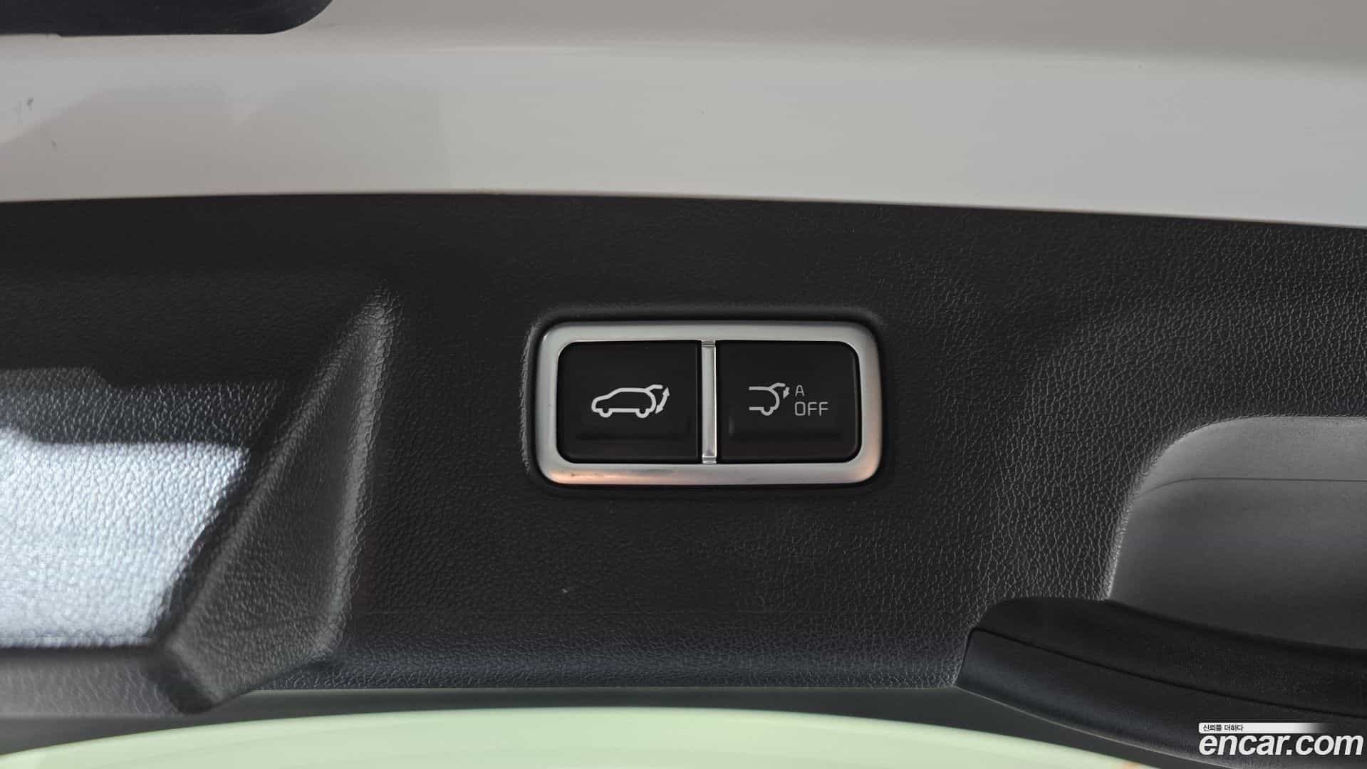 Sorento Kia 2023.8-OPTION-024