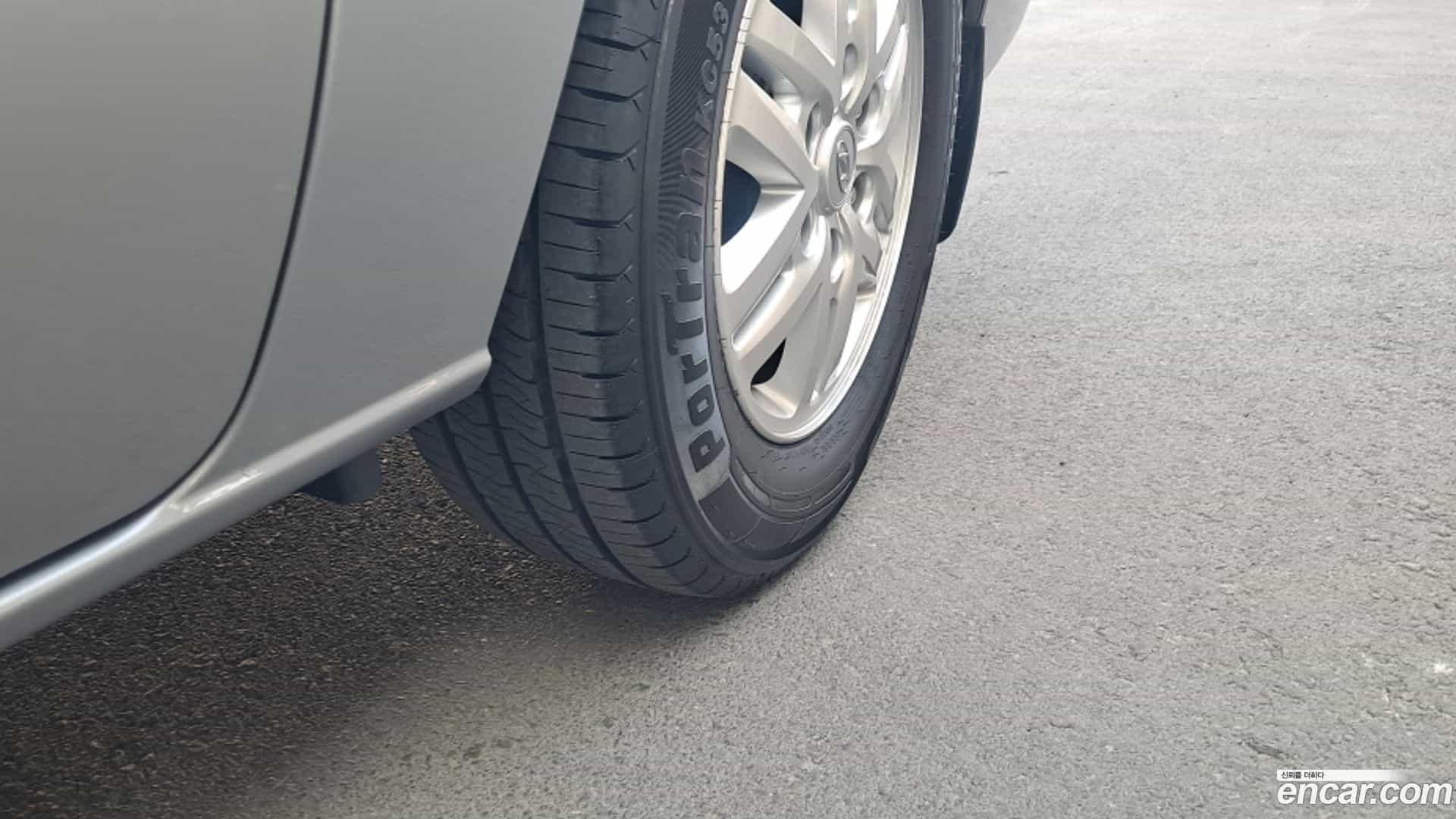 Starex Hyundai 2018.0-INNER-007