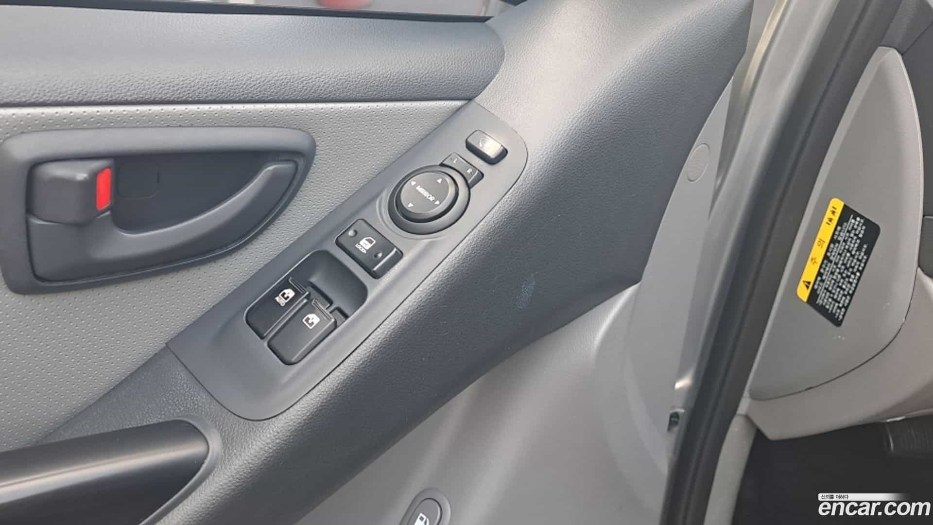 Starex Hyundai 2018.0-INNER-008