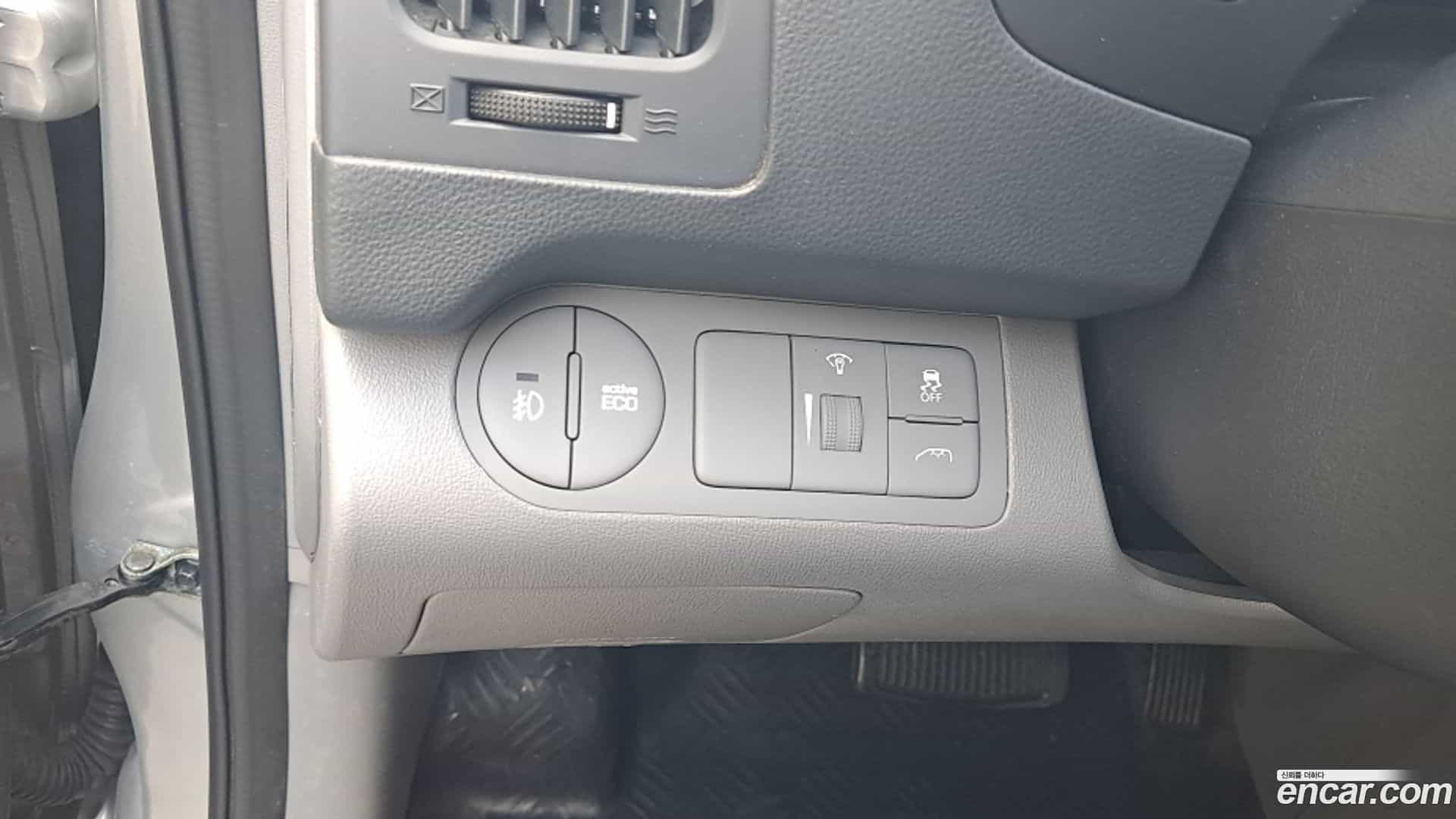 Starex Hyundai 2018.0-INNER-010
