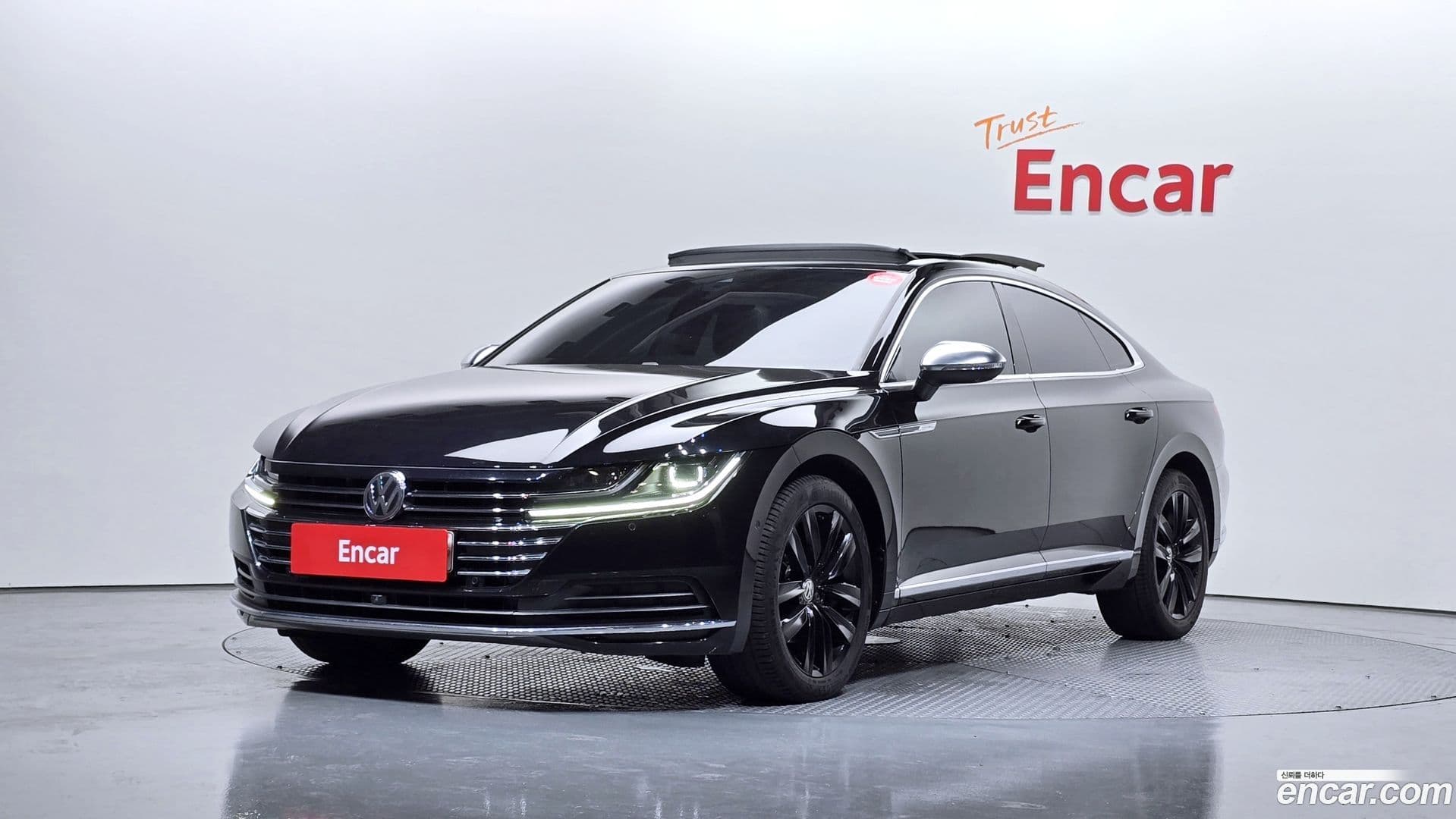 Main__Slider__Photo:Arteon Volkswagen 2019.11-0