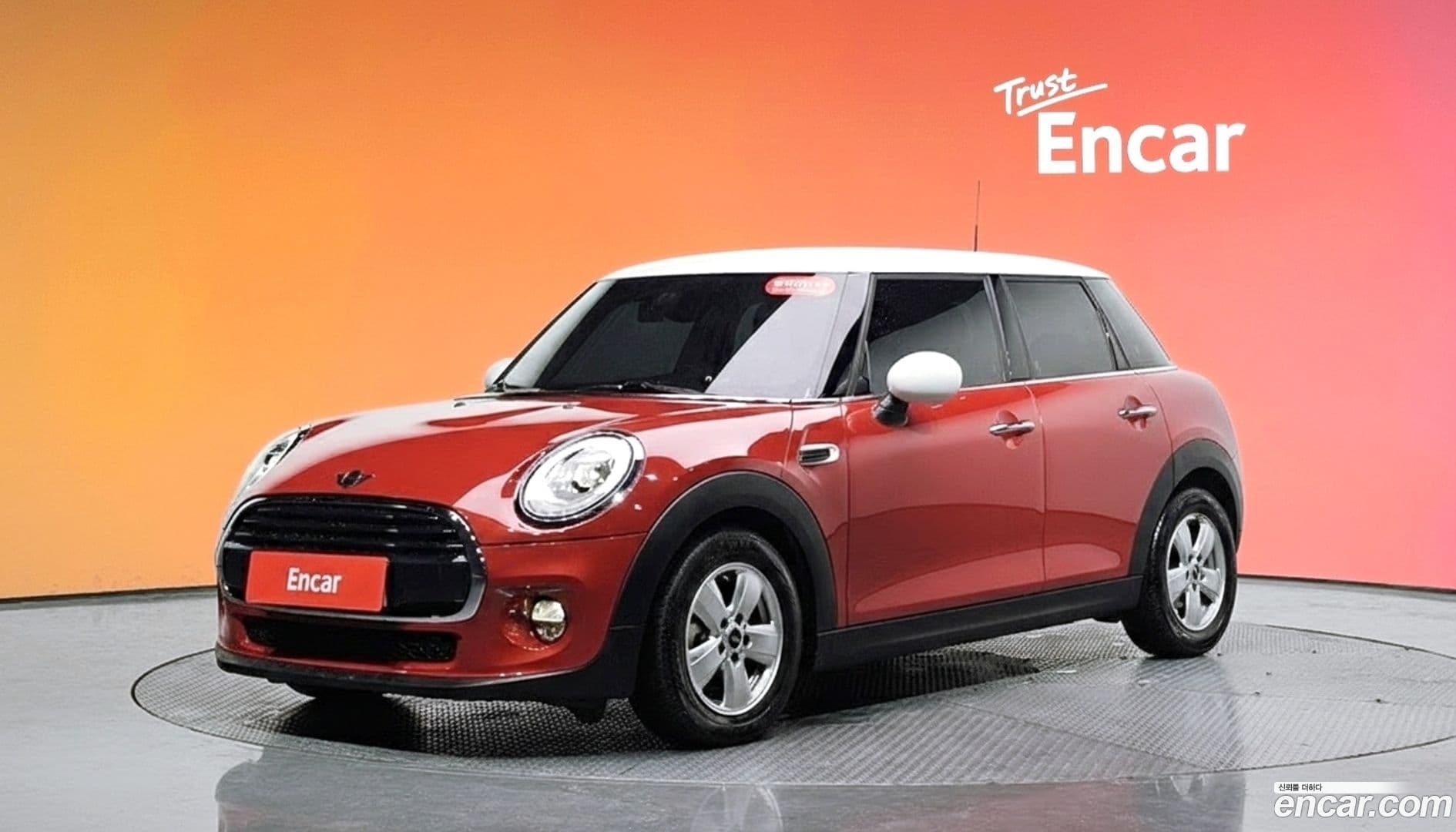 Main__Slider__Photo:Cooper Mini 2017.10-0