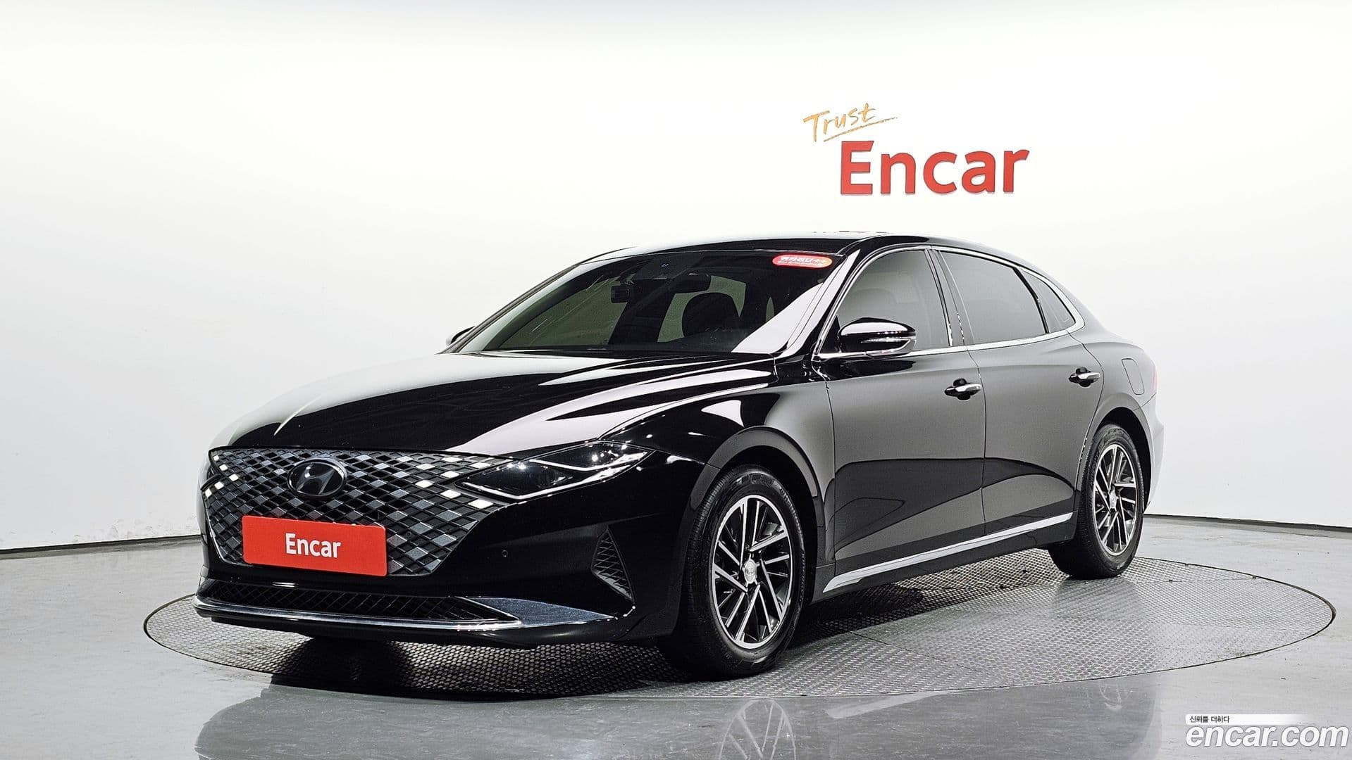 Main__Slider__Photo:Grandeur Hyundai 2021.3-0