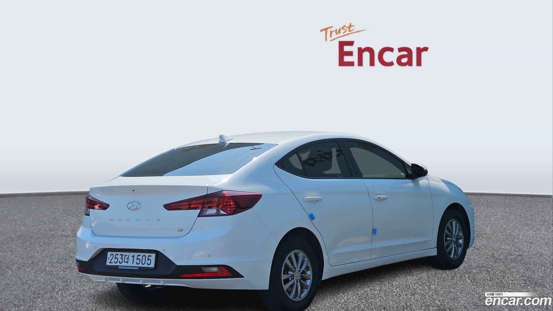 AVANTE Hyundai 2019.10-OUTER-002