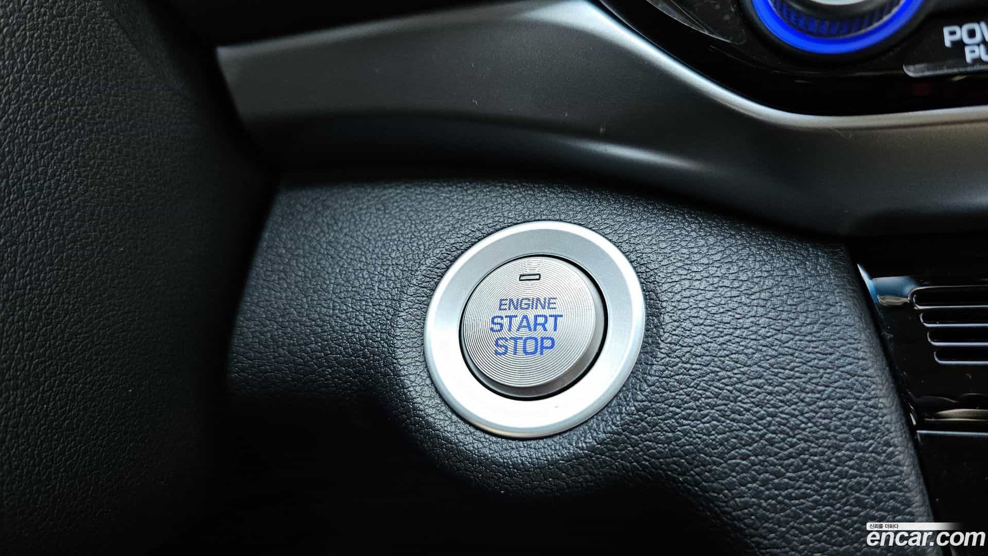 AVANTE Hyundai 2019.10-OPTION-023