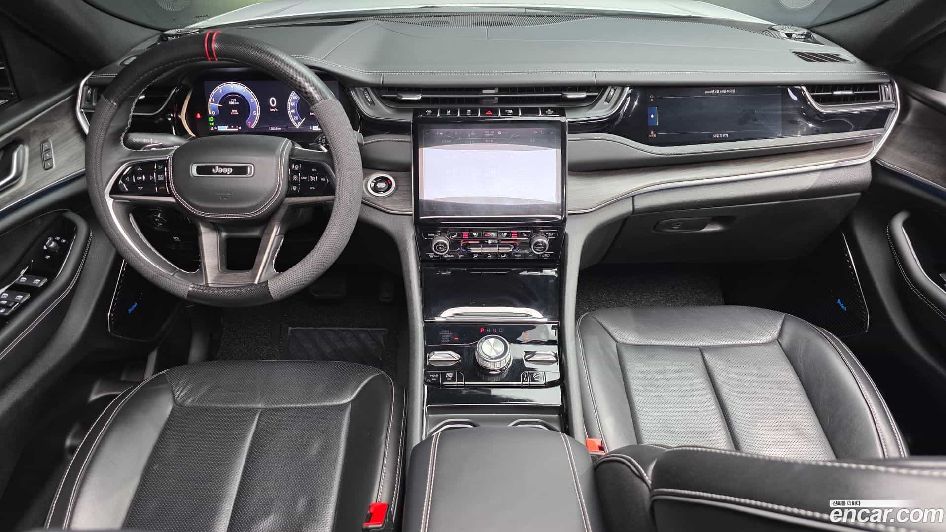 Cherokee Jeep 2022.5-INNER-007