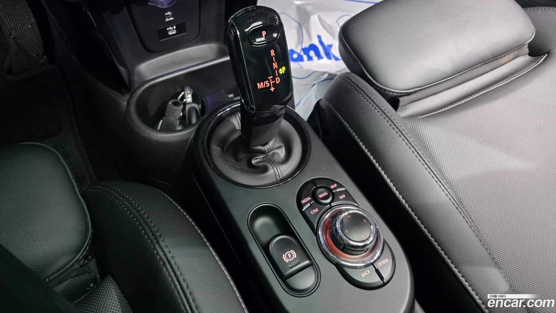 Cooper Mini 2021.9-INNER-009