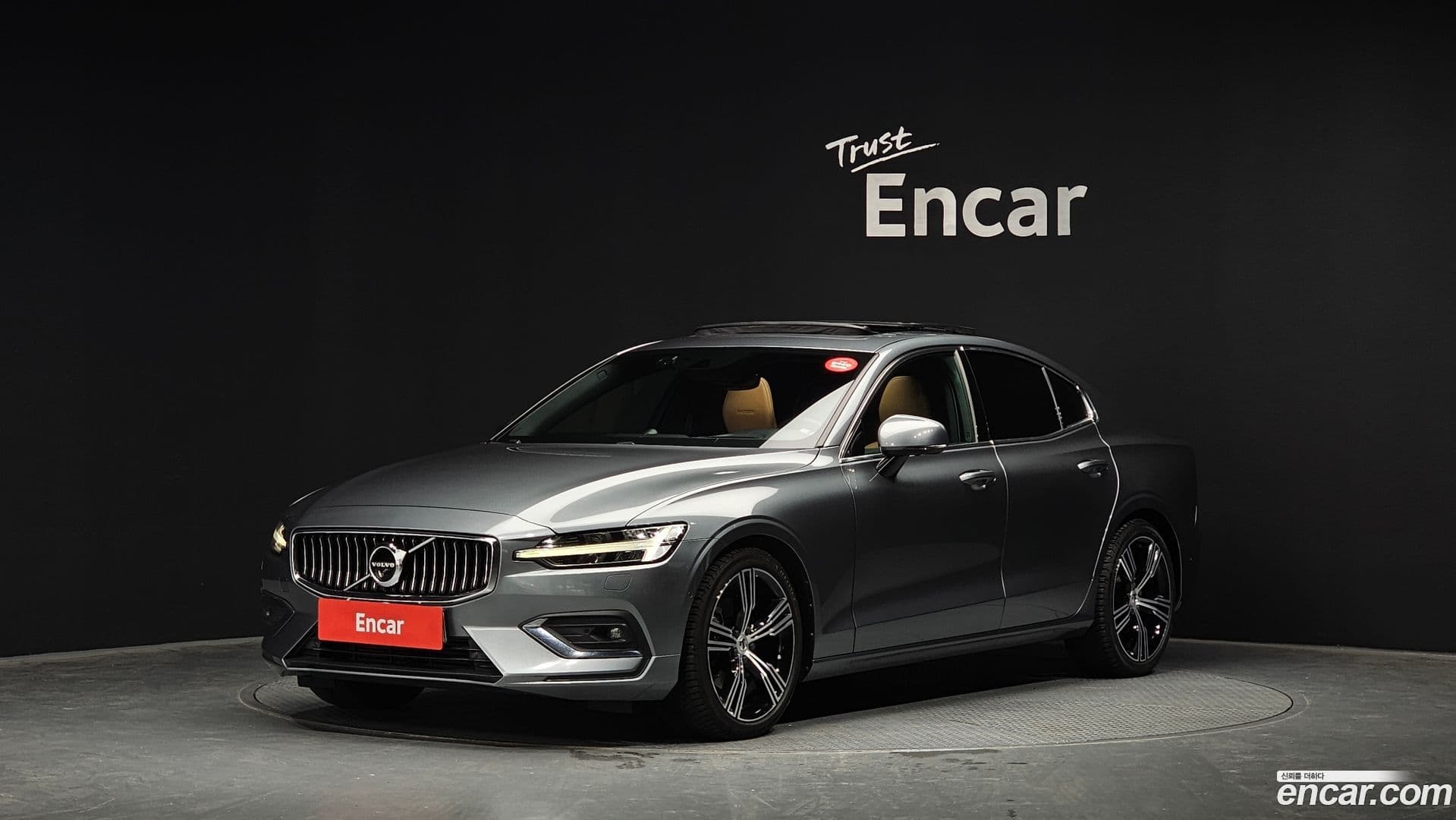 Main__Slider__Photo:S60 Volvo 2019.9-0