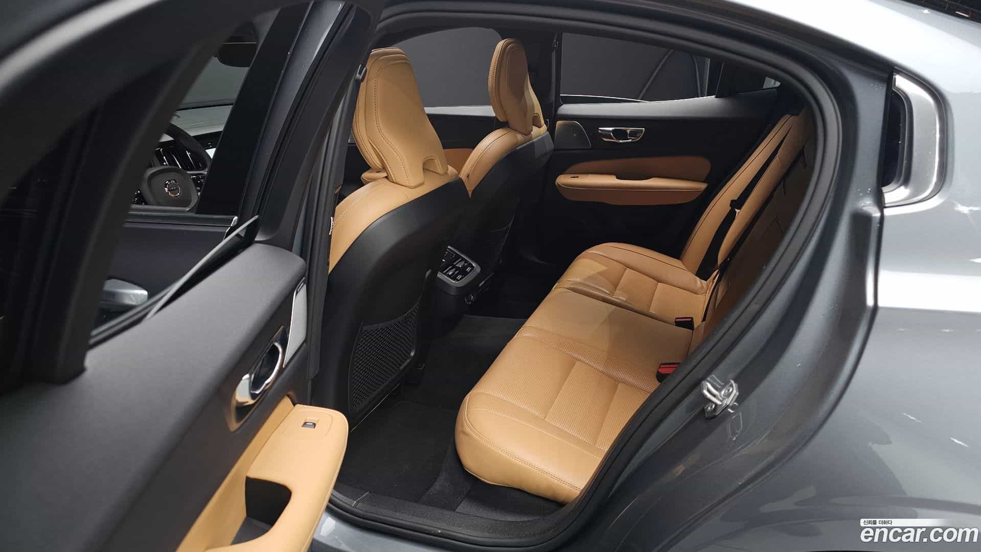 S60 Volvo 2019.9-OPTION-016