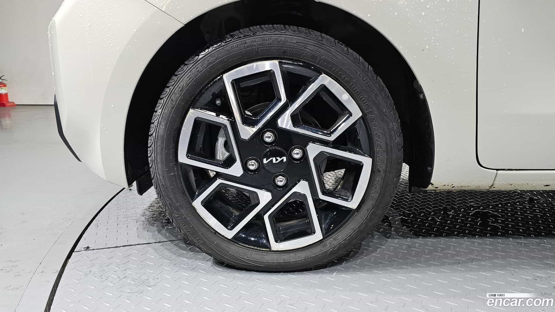 RAY Kia 2023.6-OUTER-005