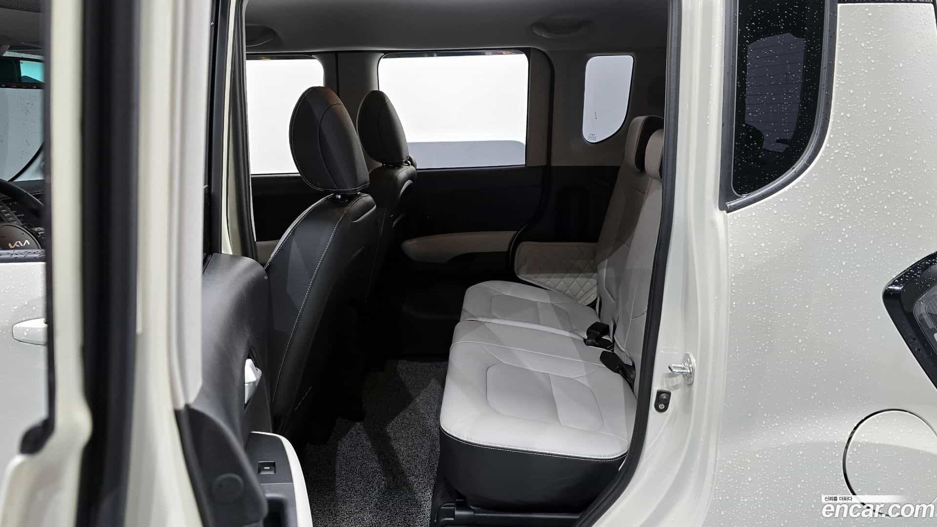 RAY Kia 2023.6-OPTION-016