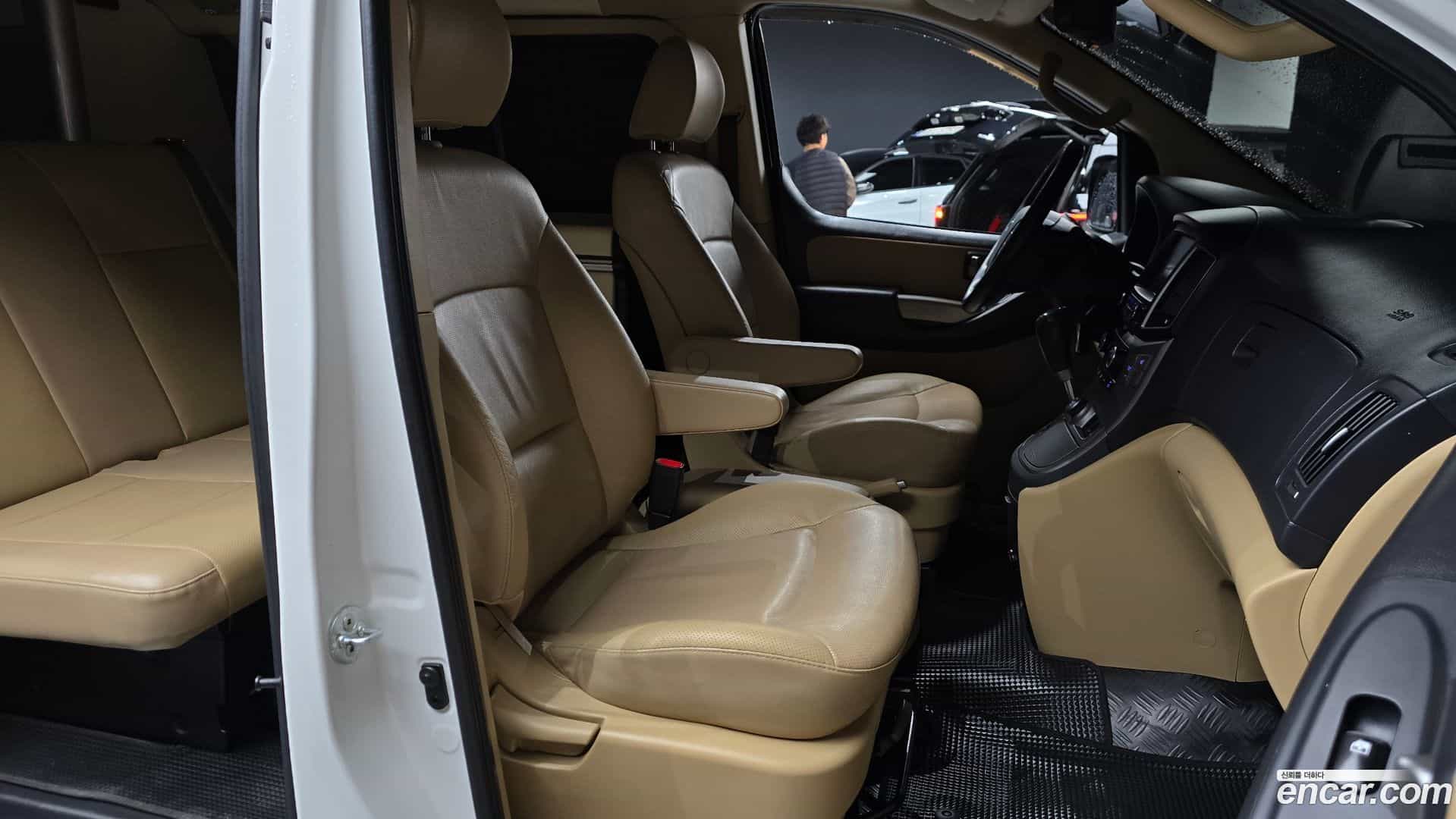 Starex Hyundai 2019.7-INNER-010