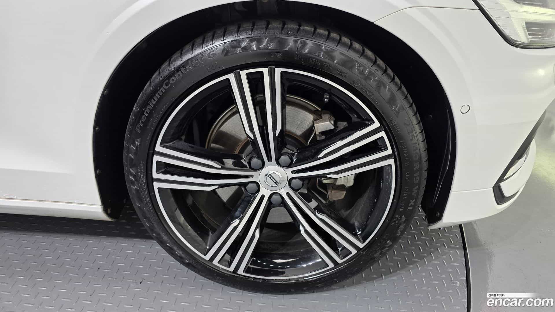 S60 Volvo 2020.10-OUTER-005