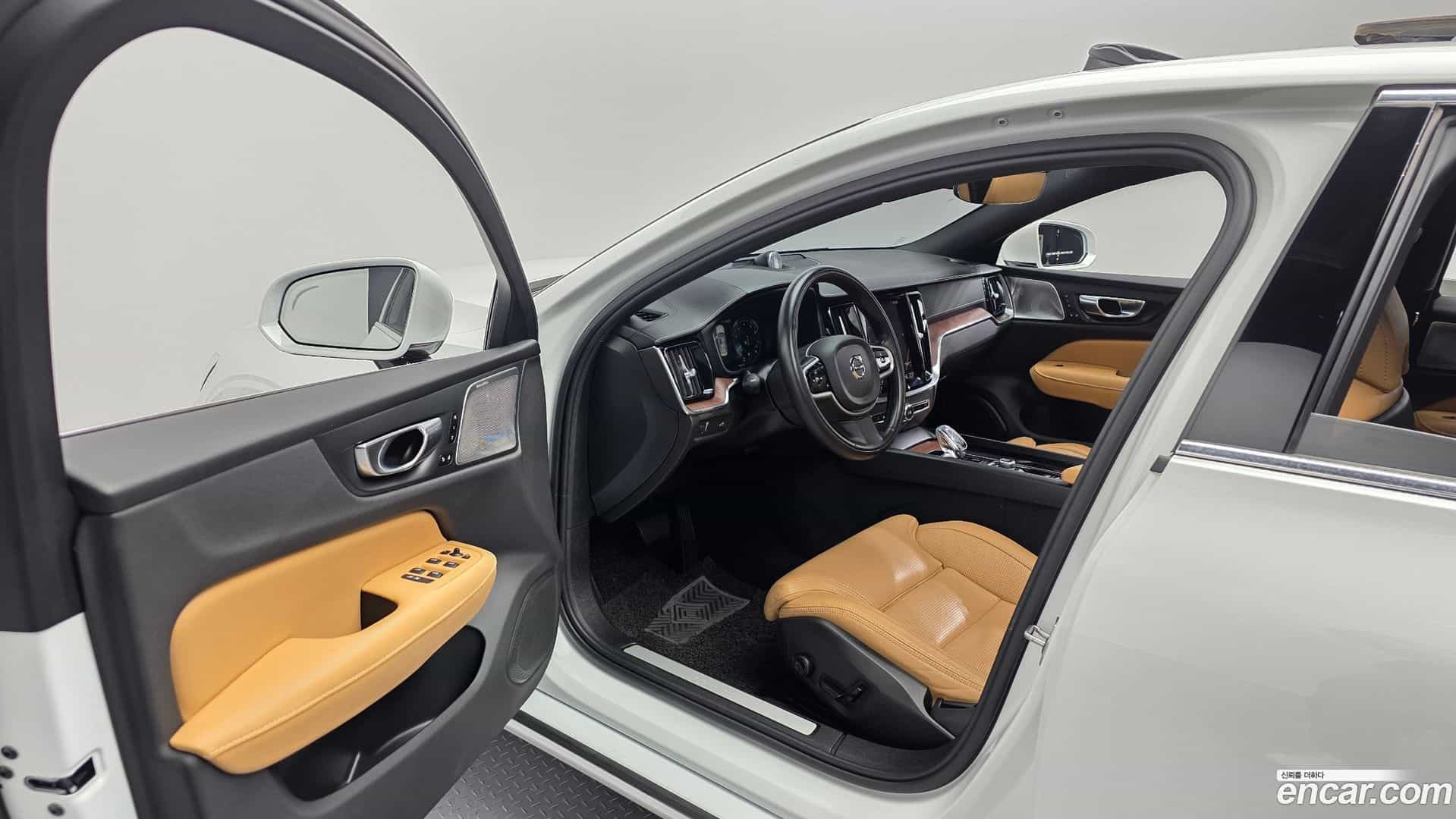 S60 Volvo 2020.10-INNER-010