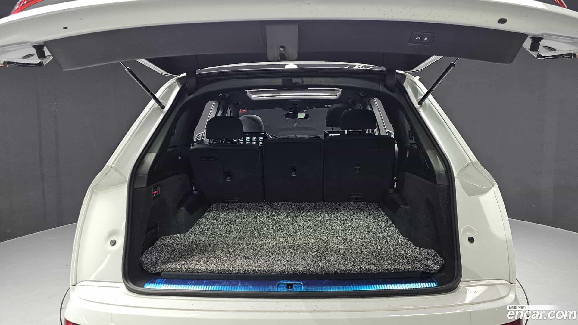 Q7 Audi 2021.9-OPTION-024