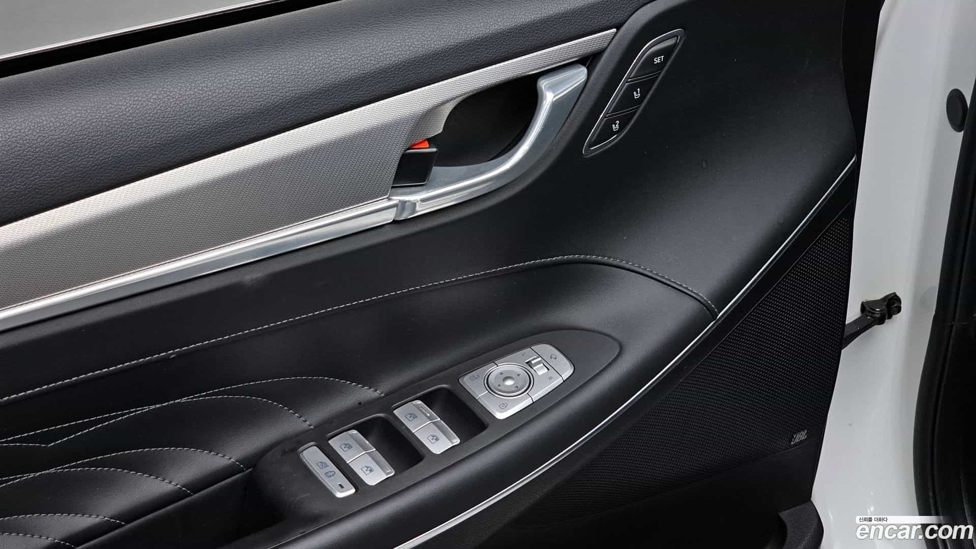 Grandeur Hyundai 2020.3-OPTION-021