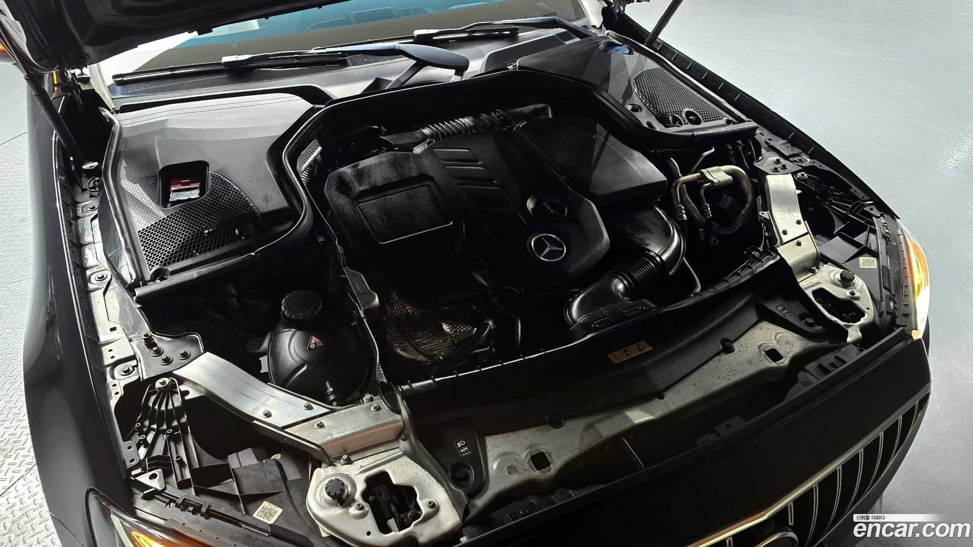 E-Class Mercedes-Benz 2019.0-OUTER-006