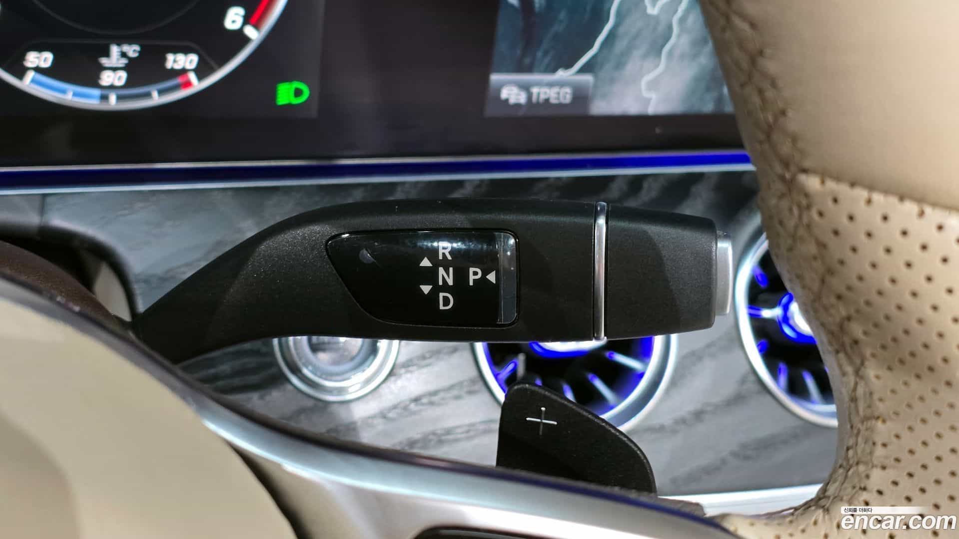 E-Class Mercedes-Benz 2019.0-INNER-009