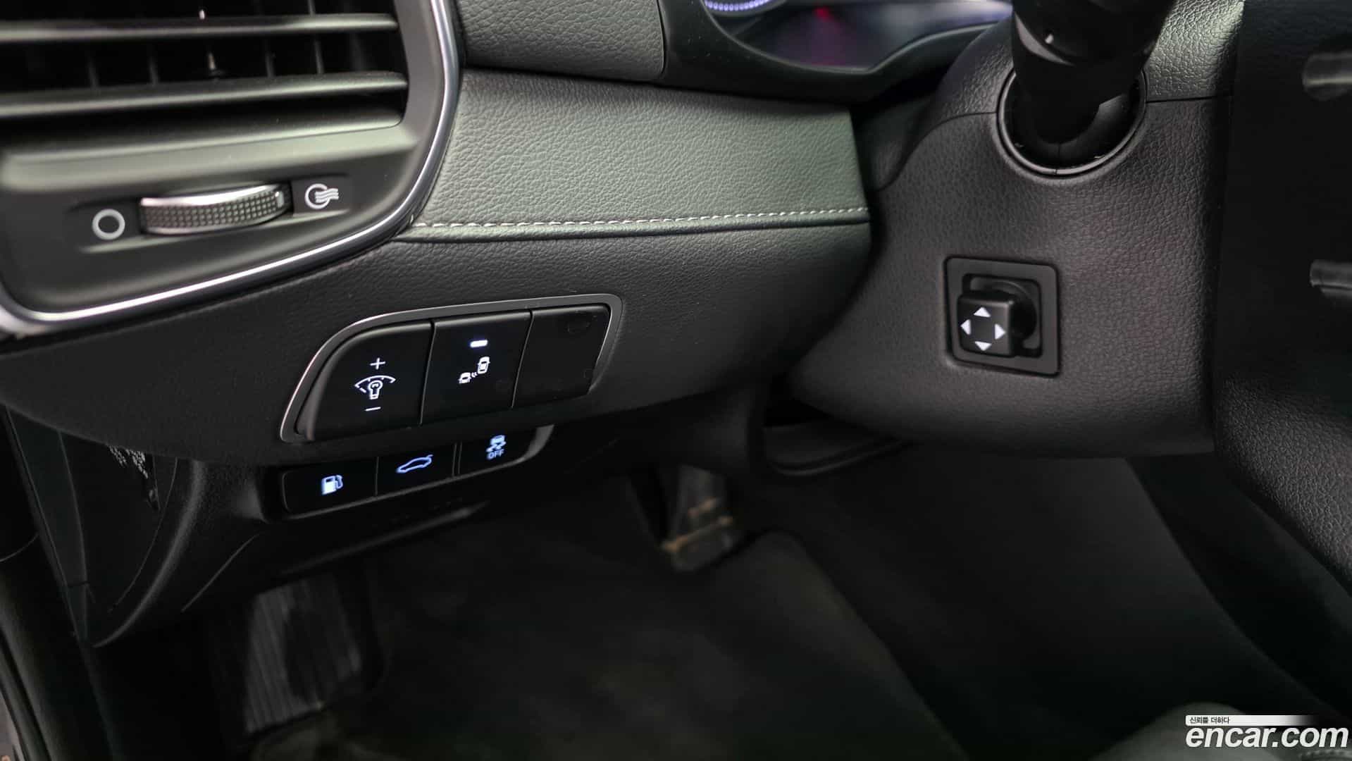 Grandeur Hyundai 2018.5-OPTION-021