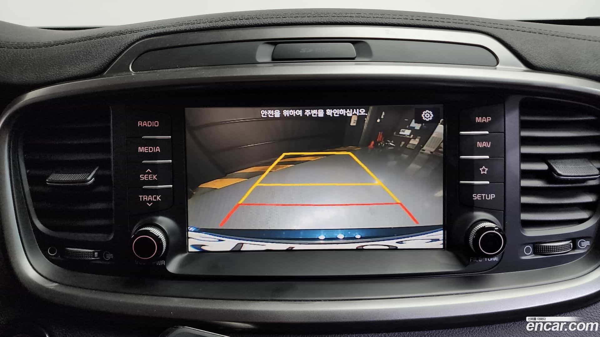 Sorento Kia 2018.4-OPTION-021