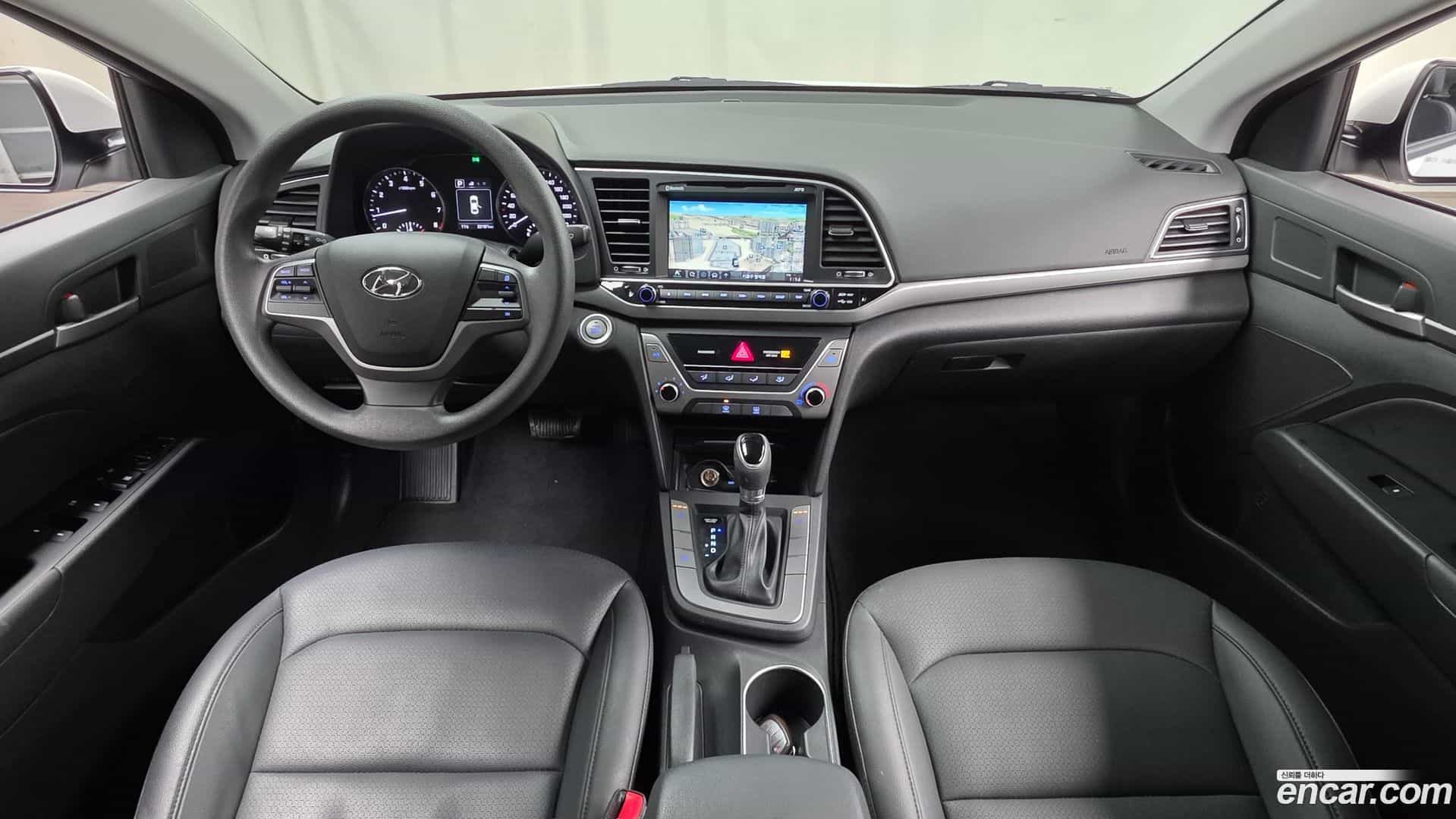 AVANTE Hyundai 2017.0-INNER-007