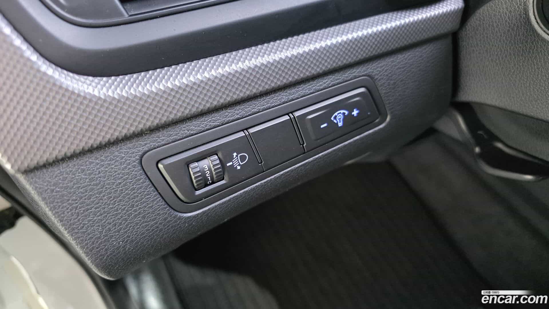 Sonata Hyundai 2017.9-OPTION-017