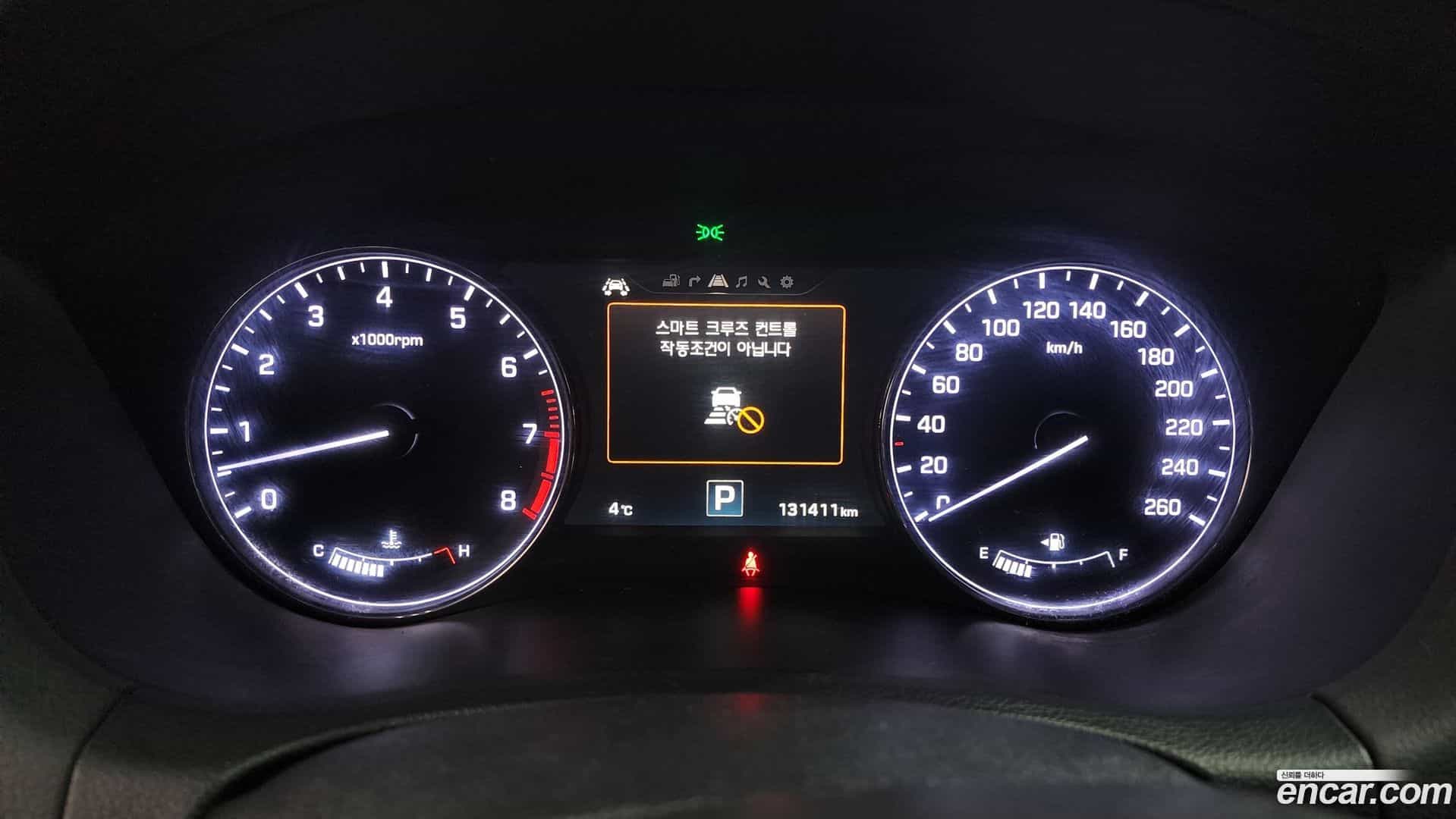 Genesis Hyundai 2015.2-INNER-008