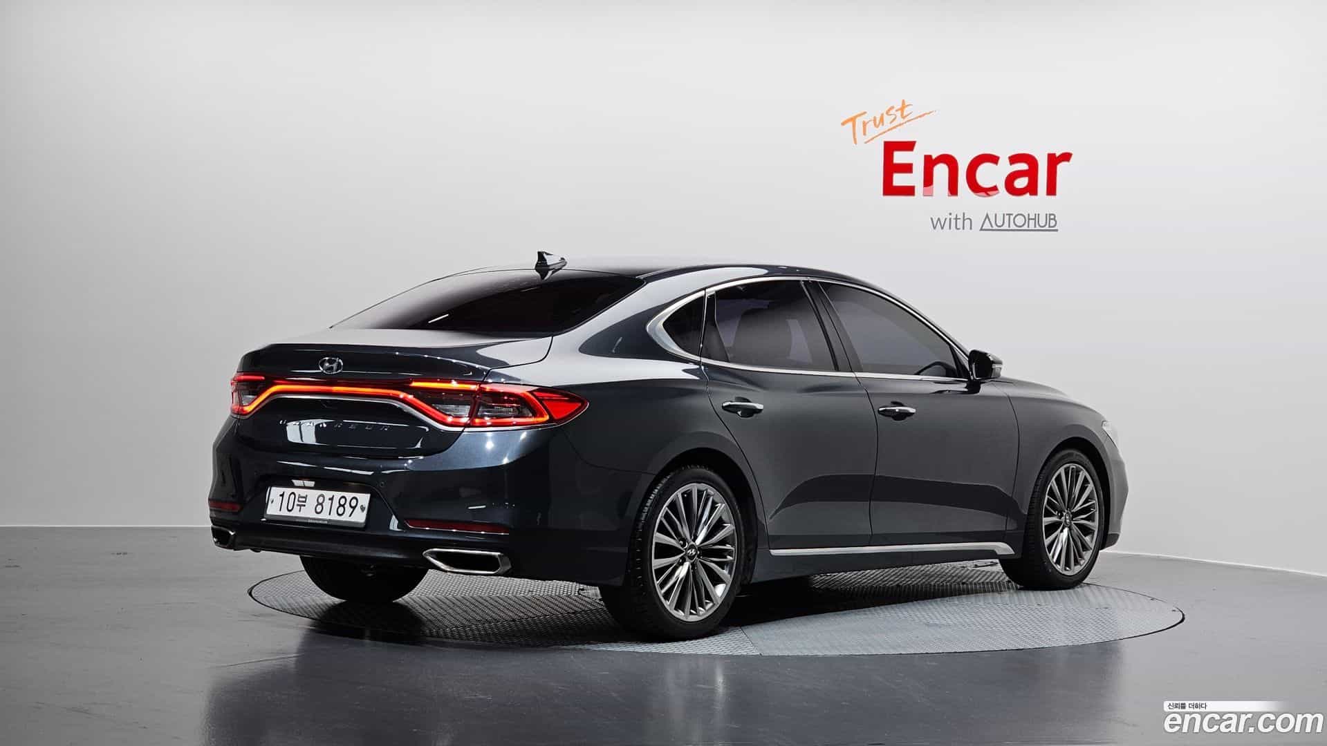 Grandeur Hyundai 2017.6-OUTER-002
