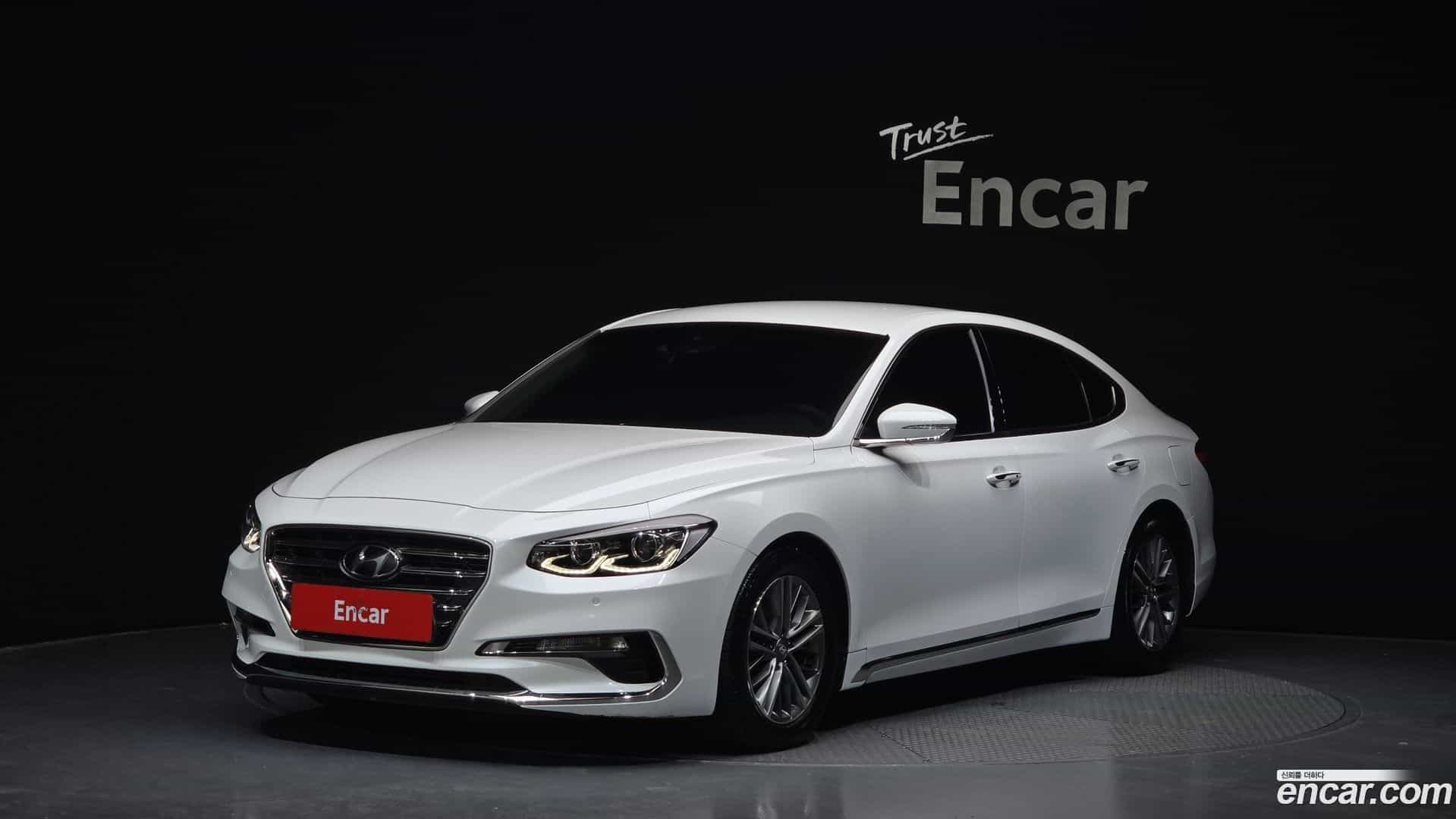 Grandeur Hyundai 2017.2-OUTER-001