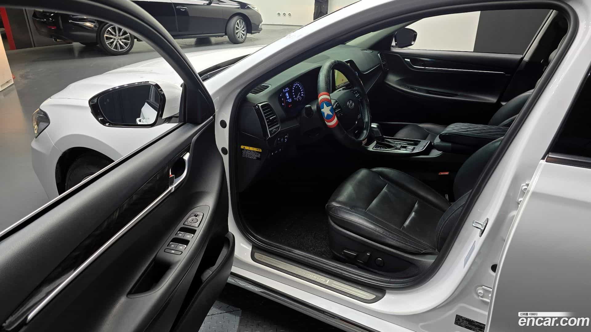 Grandeur Hyundai 2017.2-INNER-010