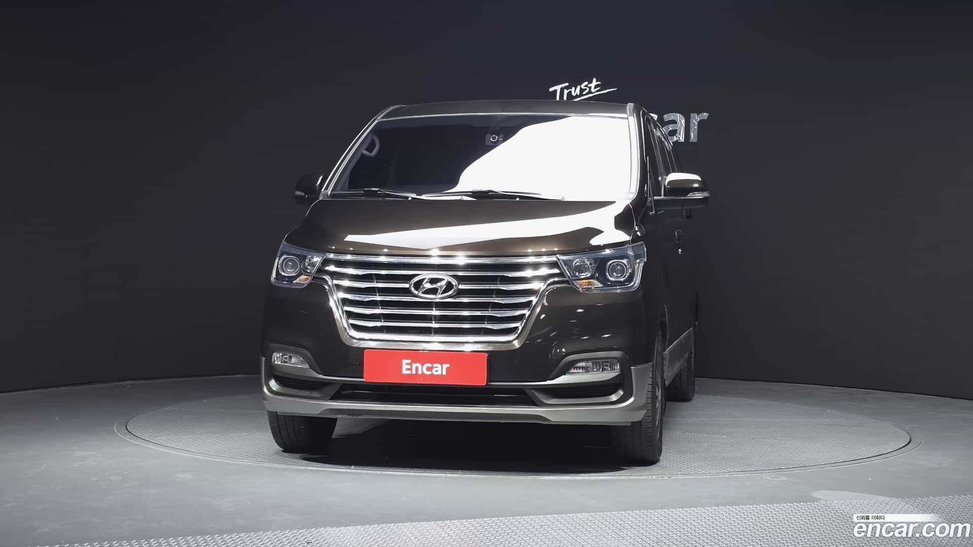 Starex Hyundai 2018.10-OUTER-003