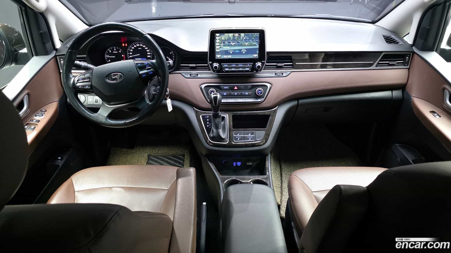 Starex Hyundai 2018.10-INNER-007
