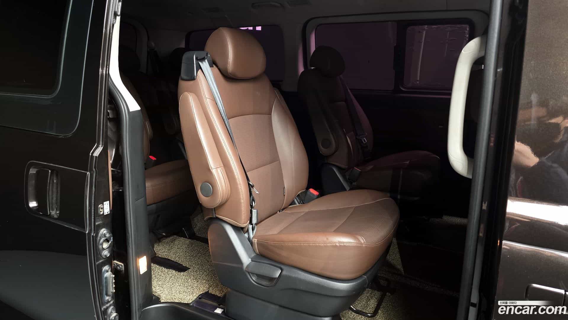 Starex Hyundai 2018.10-OPTION-016