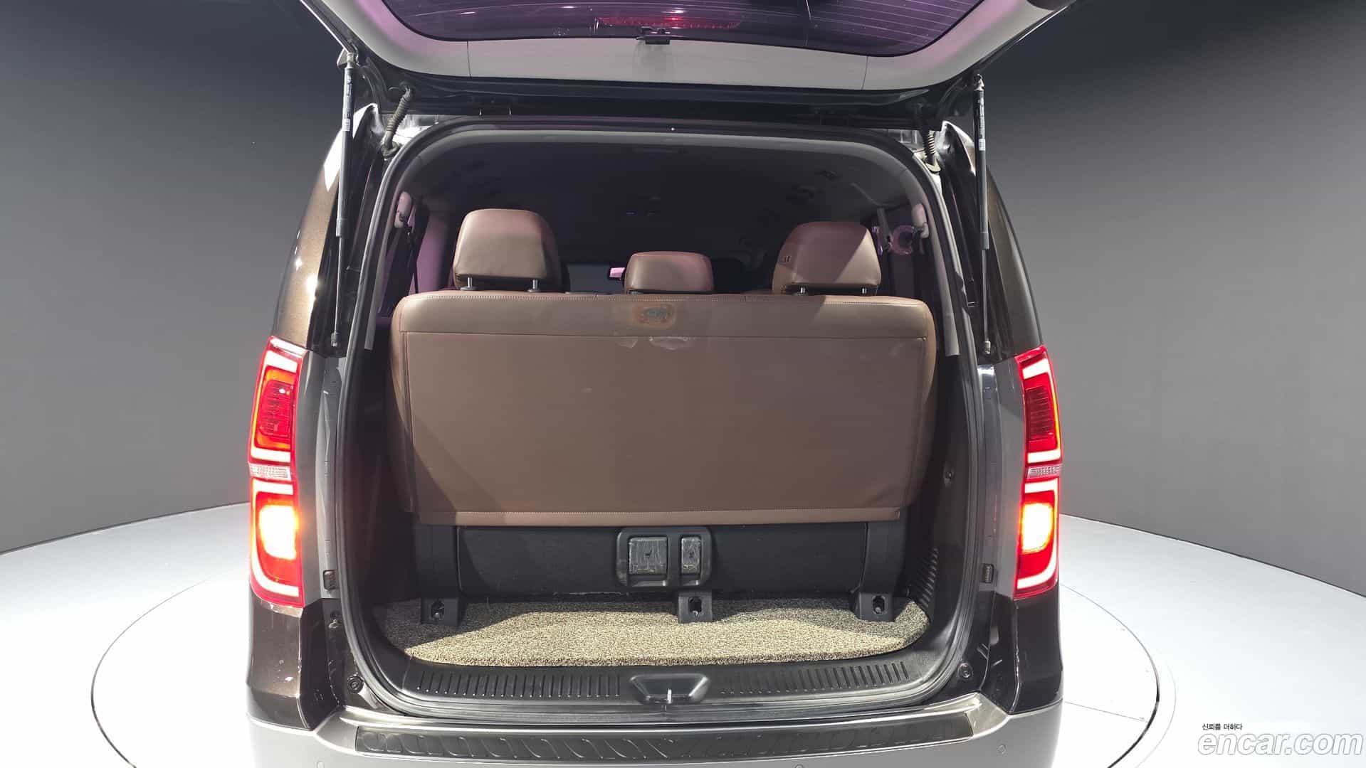 Starex Hyundai 2018.10-OPTION-024