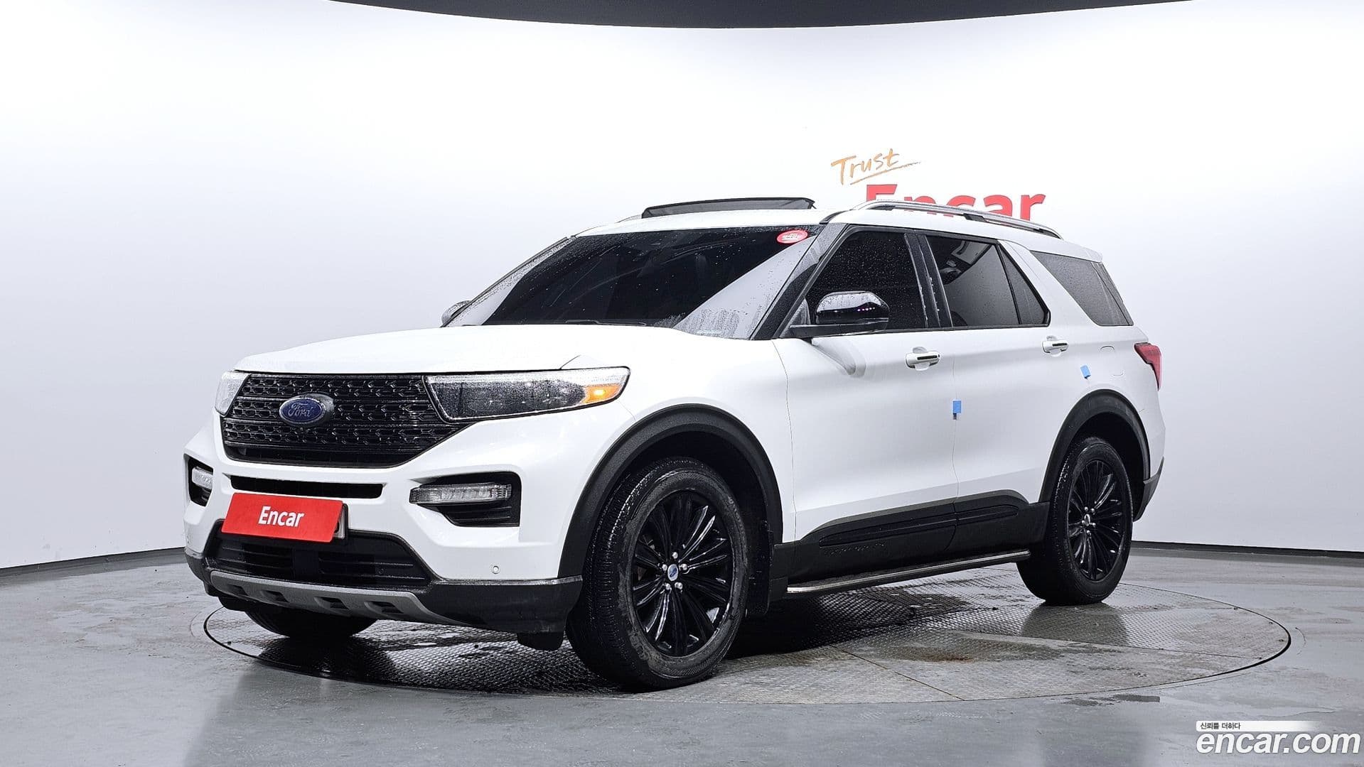 Main__Slider__Photo:Explorer Ford 2020.8-0