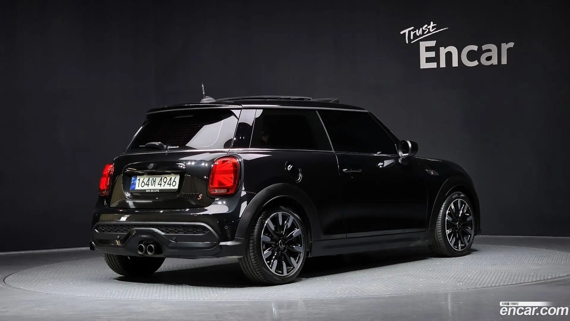 Main__Slider__Photo:Cooper Mini 2022.7-1